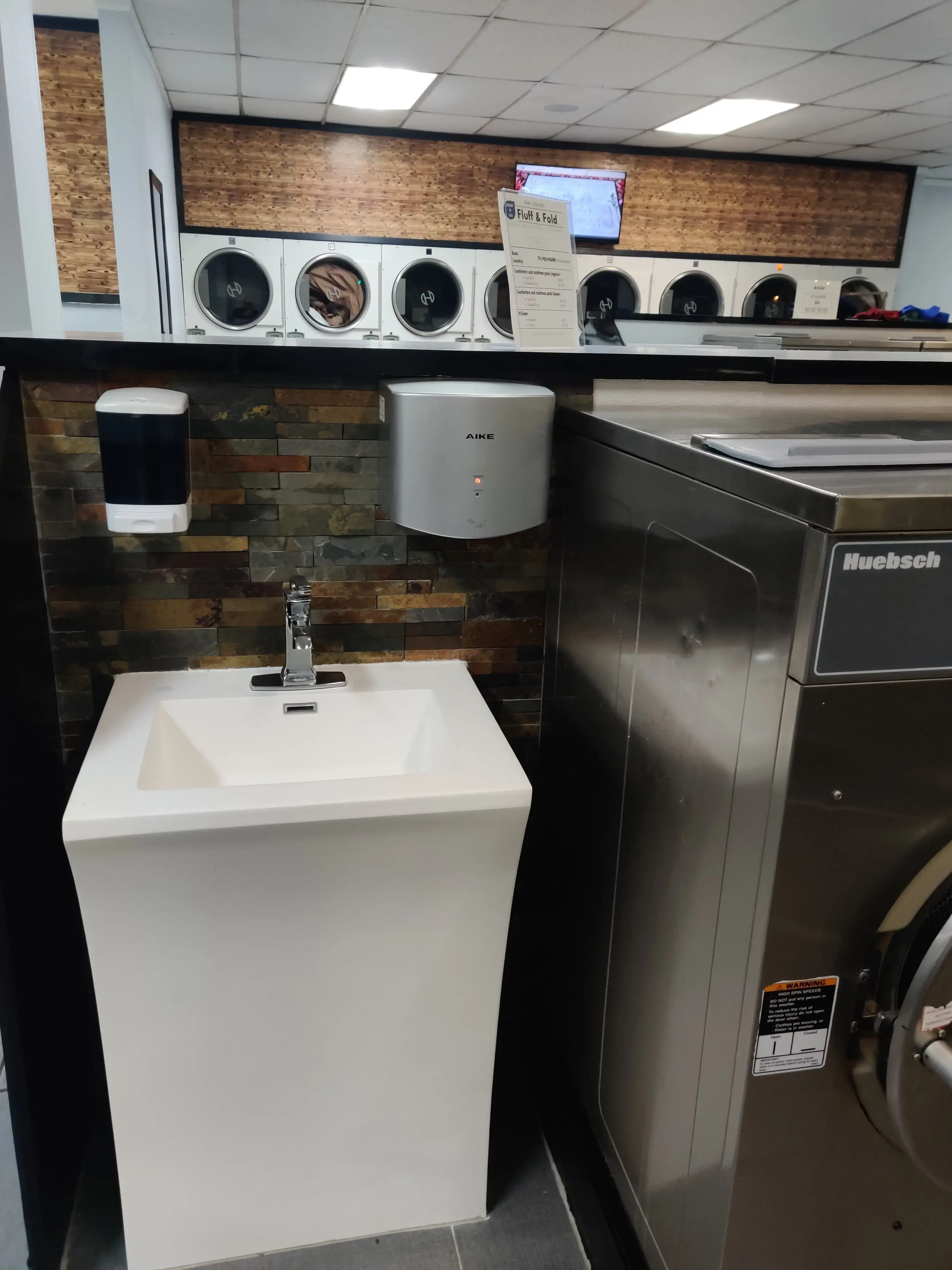 Drop n Go Laundromat thumbnail 11