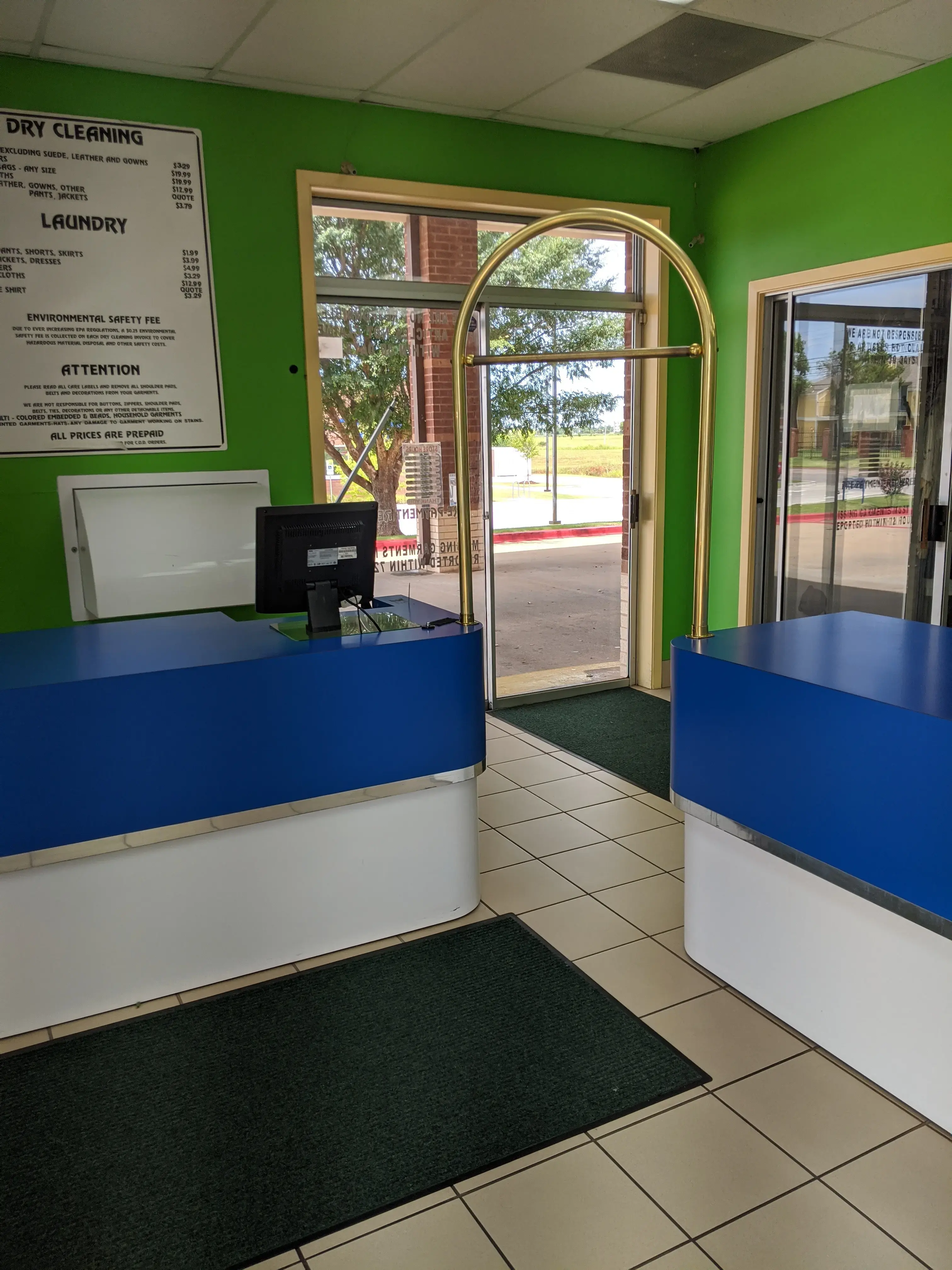 Dry Clean Supercenter - Image 7