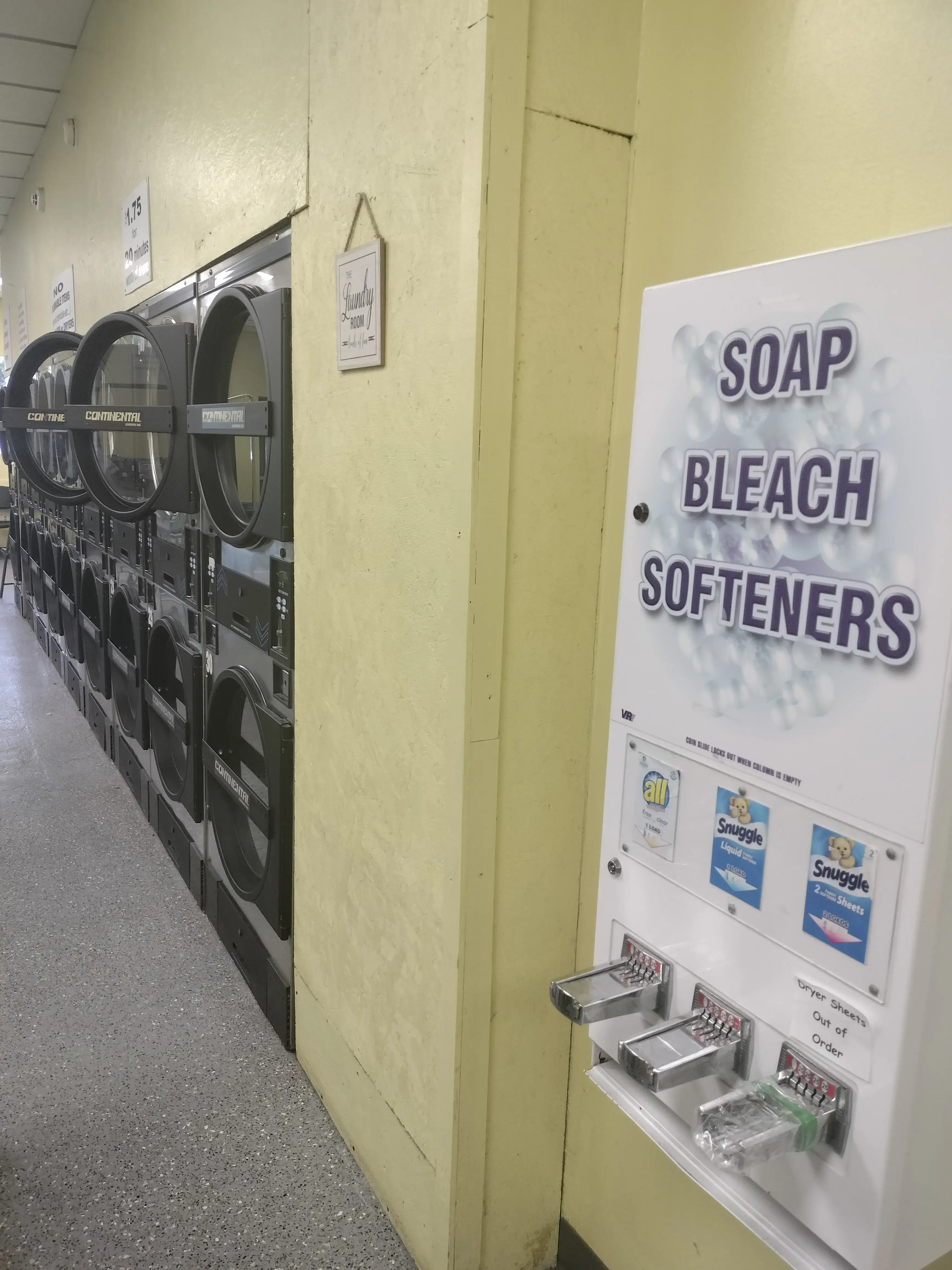 Dry Cleaners and Washateria in Lytle thumbnail 10