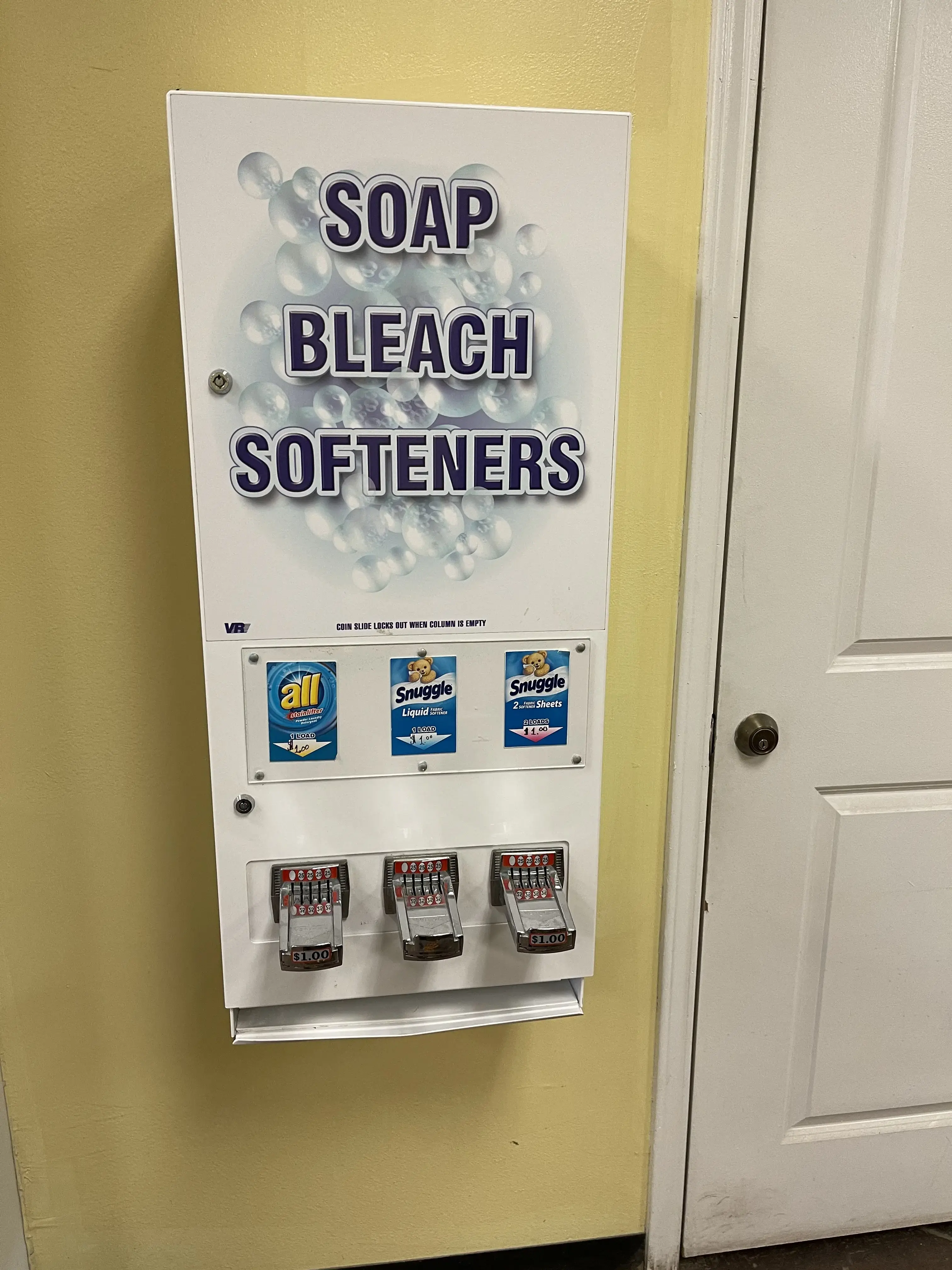 Dry Cleaners and Washateria in Lytle thumbnail 13