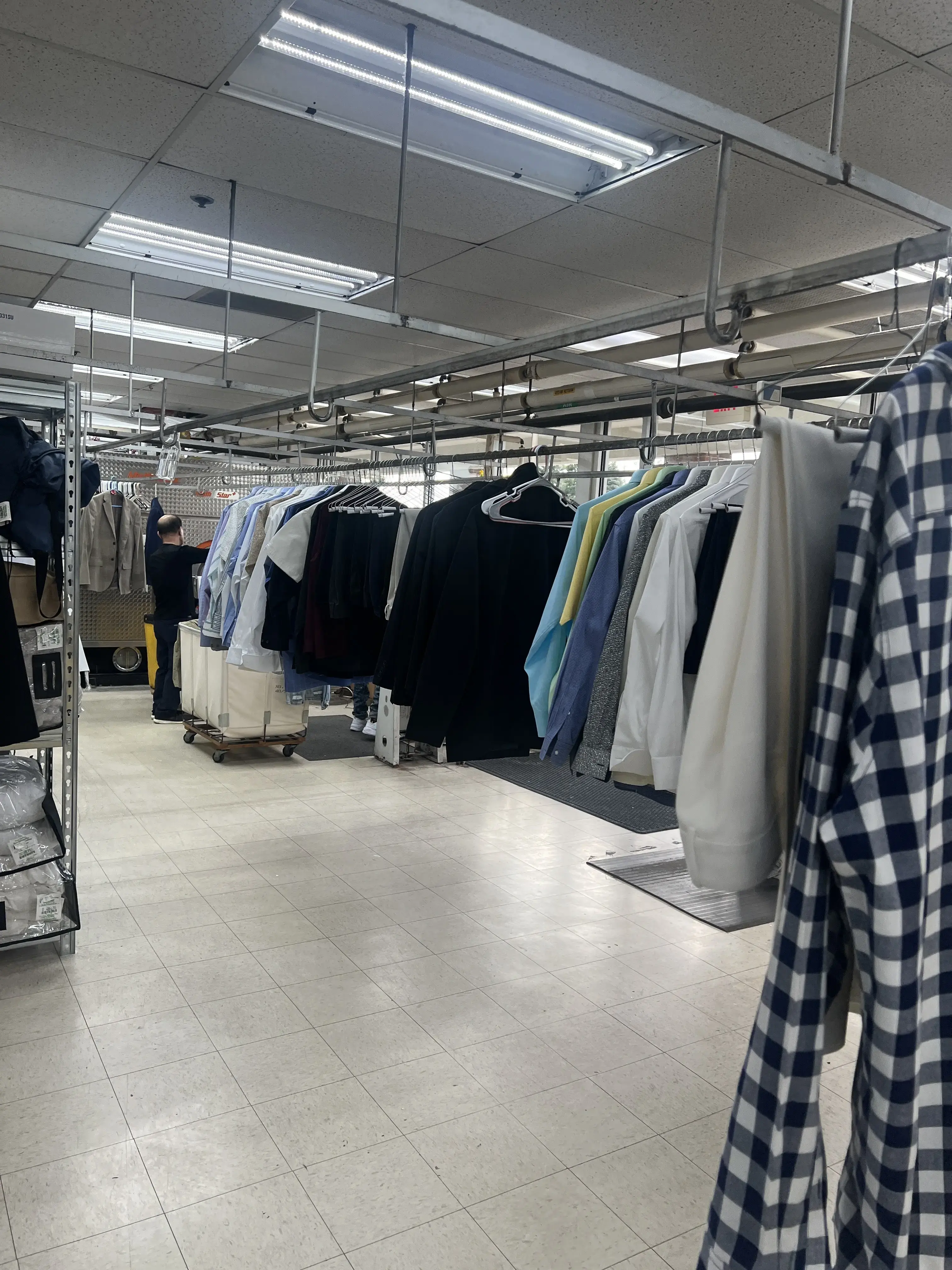 Dry Cleaners Near Me thumbnail 13