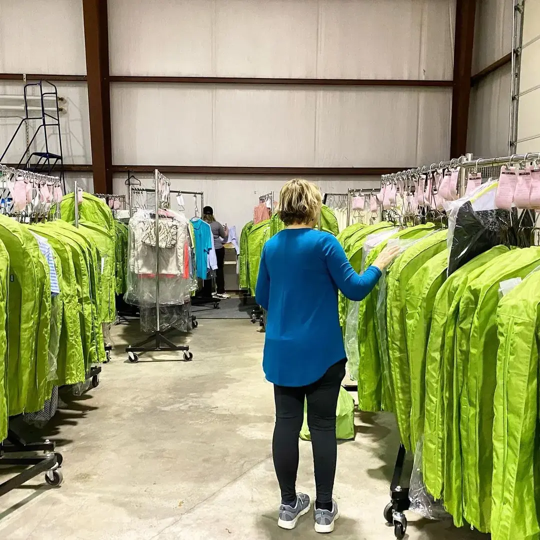 Dry Cleaning Connection - Image 18