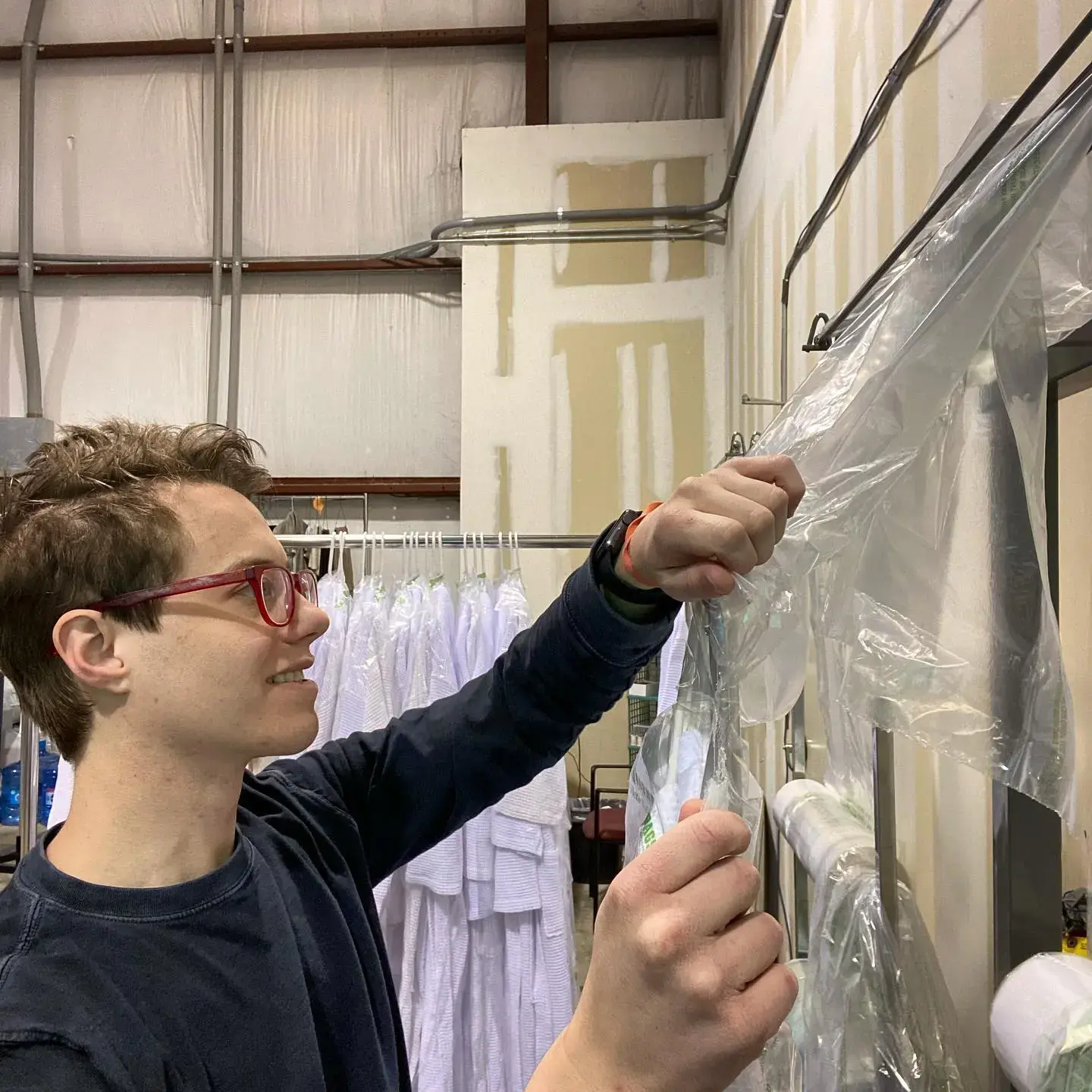 Dry Cleaning Connection - Image 12