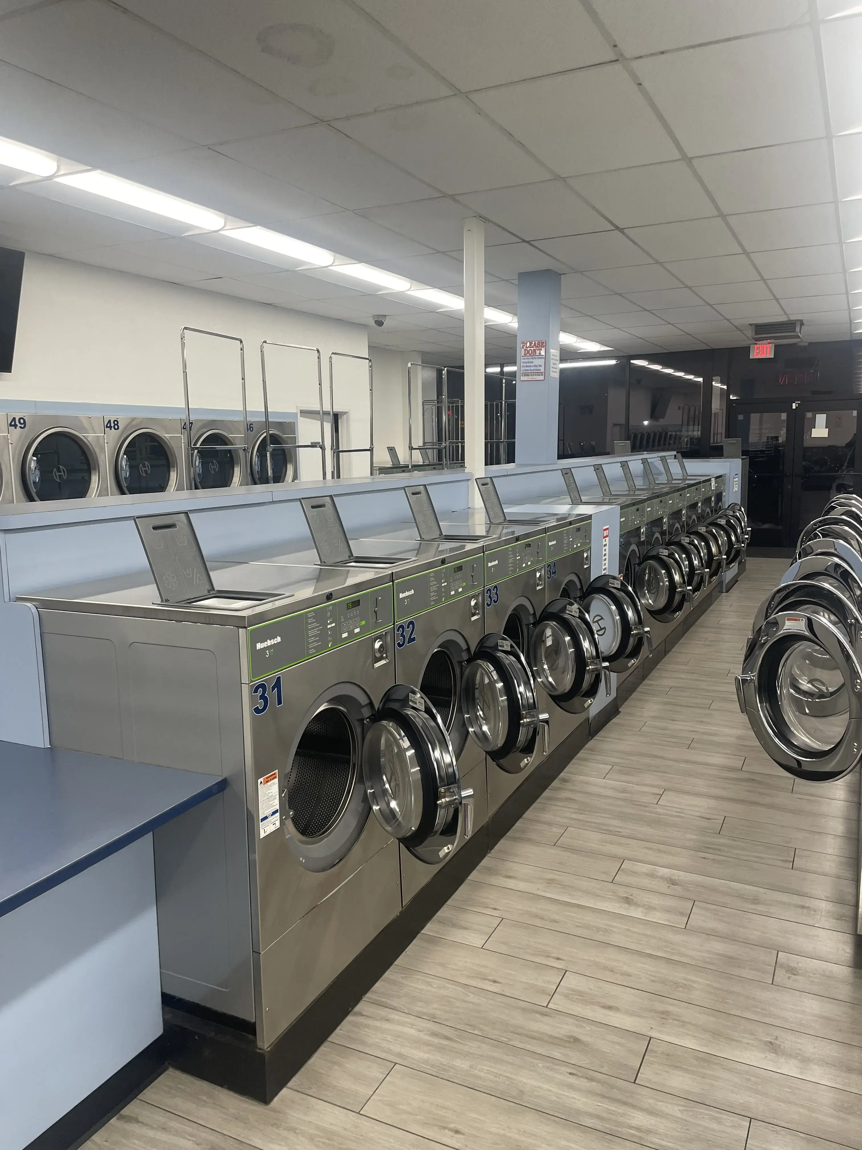DT Coin Laundry - Image 6