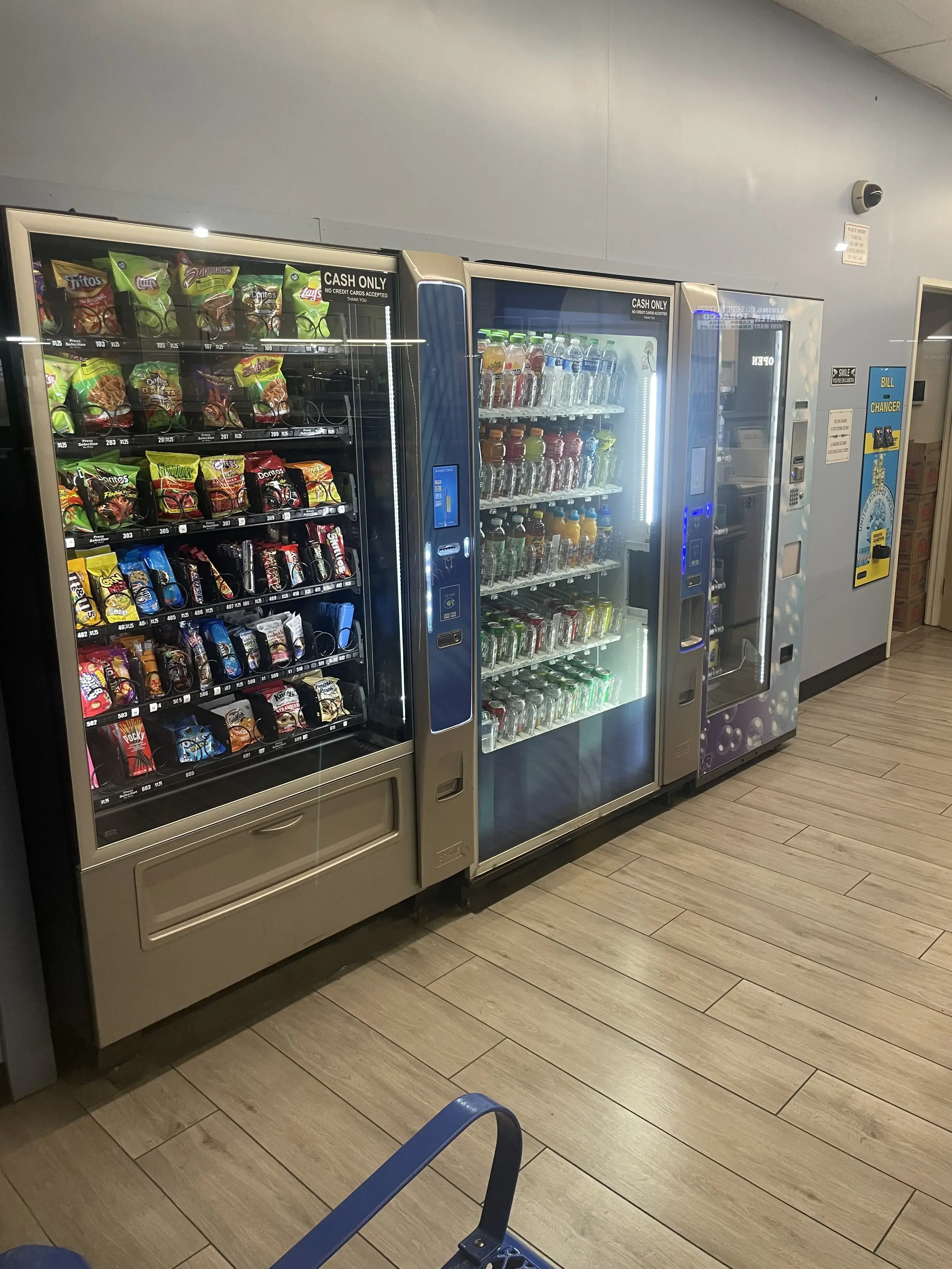 DT Coin Laundry thumbnail 2