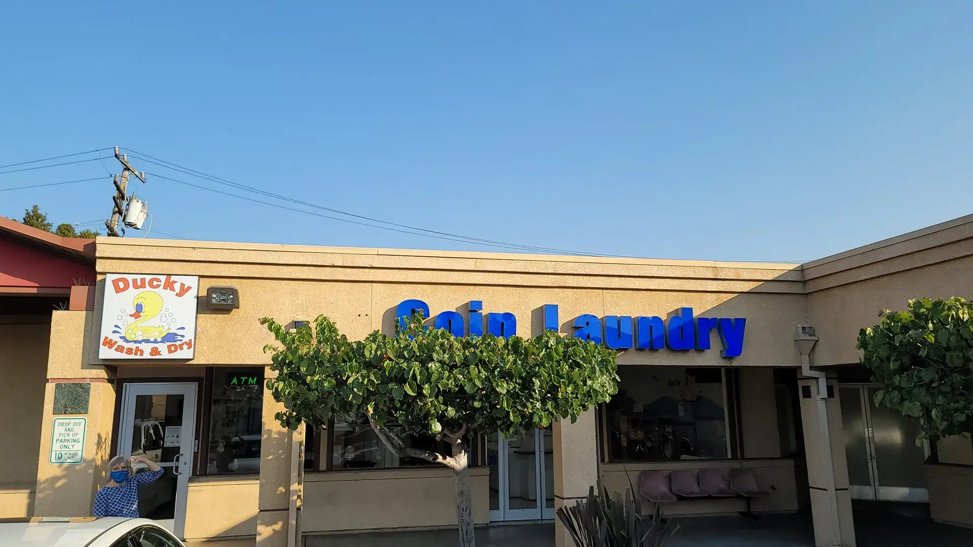 Ducky Wash Laundromat - Image 2