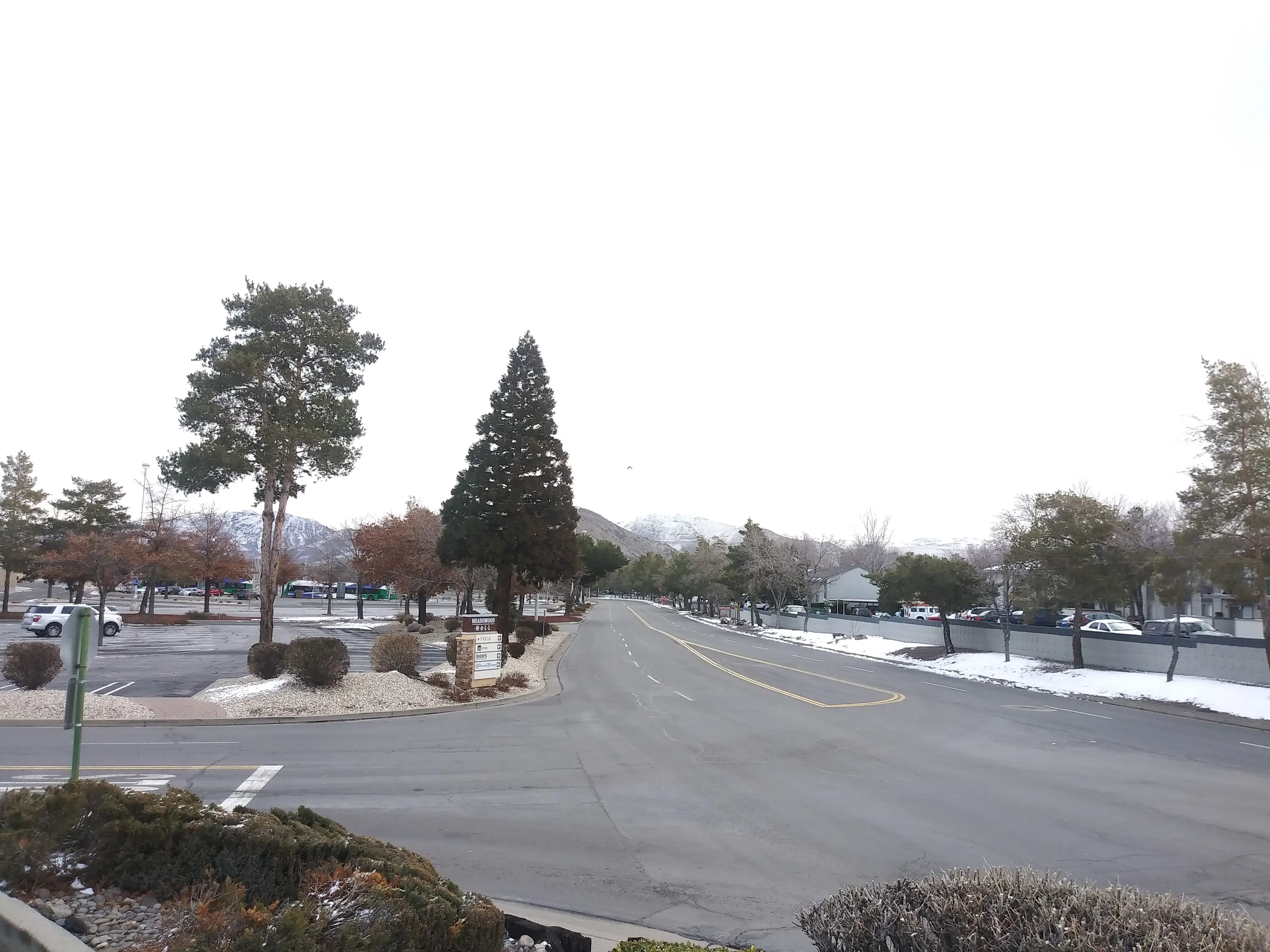 Duds n' Suds - South Store - Image 6