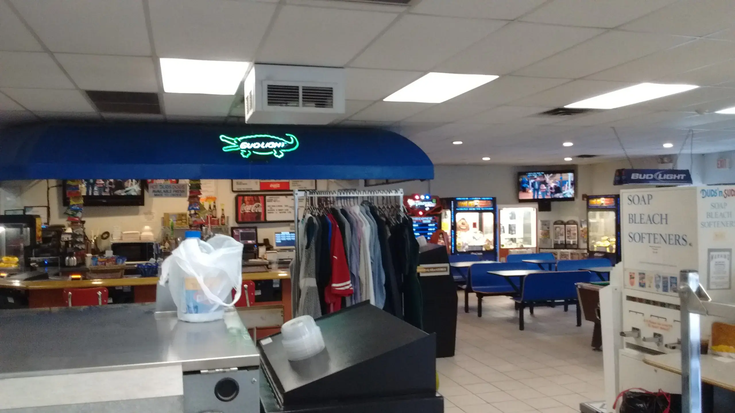 Duds n' Suds - South Store - Image 14