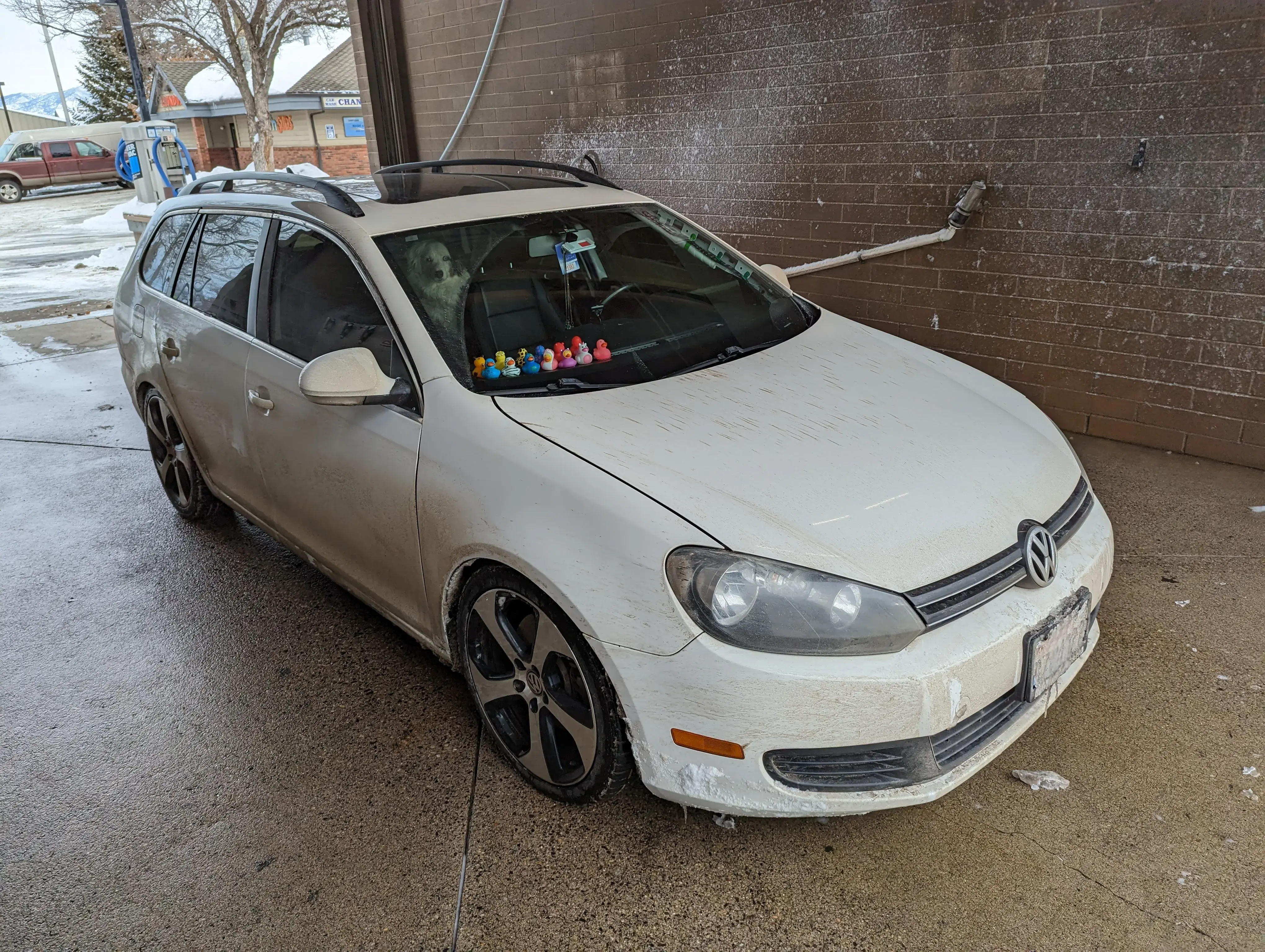 Duds N Suds - Image 12