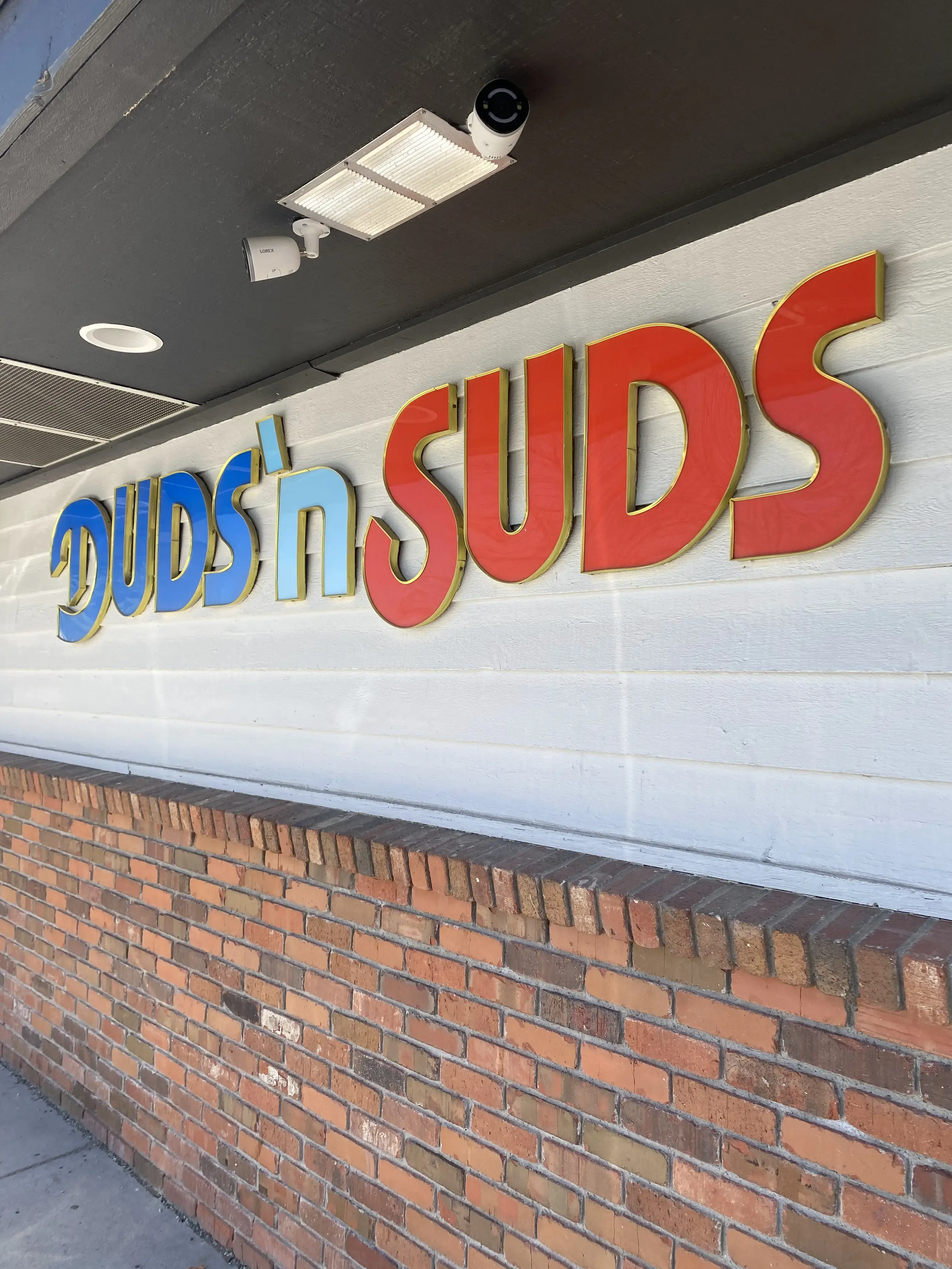 Duds N Suds - Image 6
