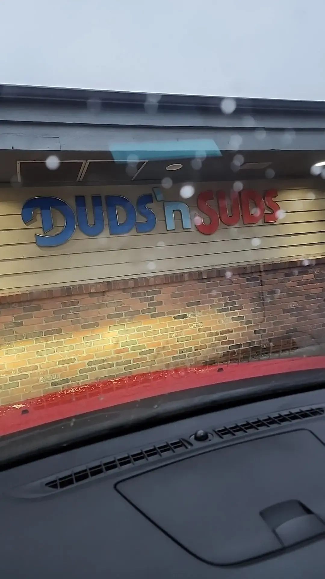 Duds N Suds - Image 19