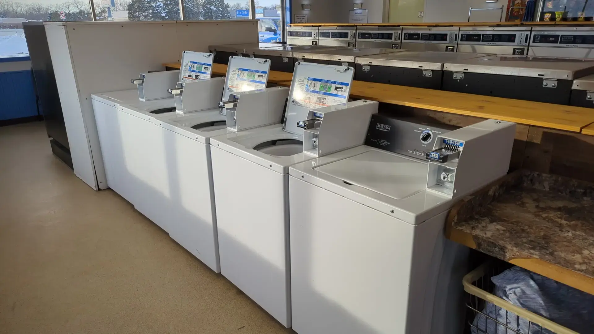 Duds-n-Suds Coin Laundry of Elk River thumbnail 18