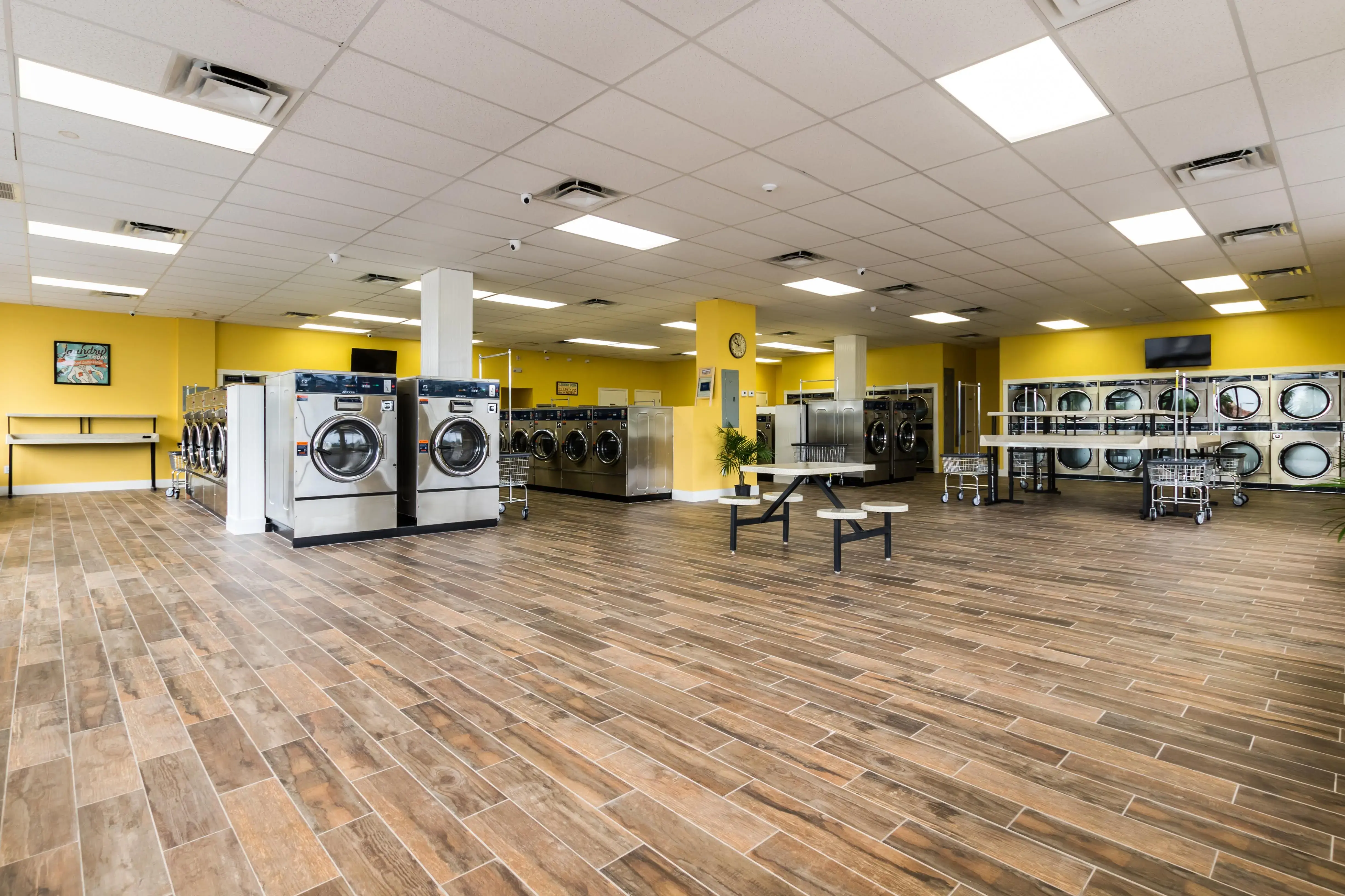 Duds 'n Suds Dryclean 'n Laundry - Image 13