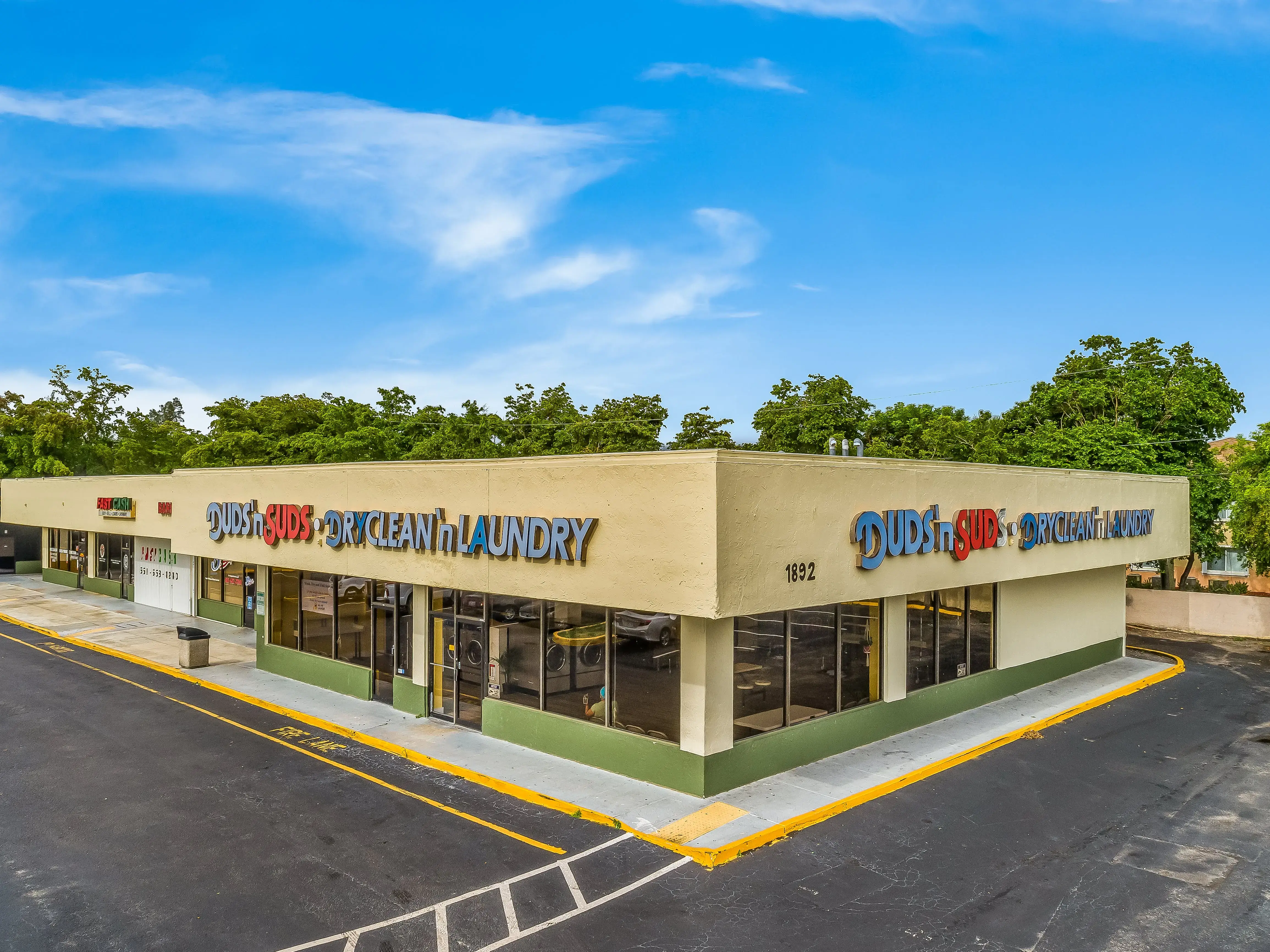 Duds 'n Suds Dryclean 'n Laundry - Image 4