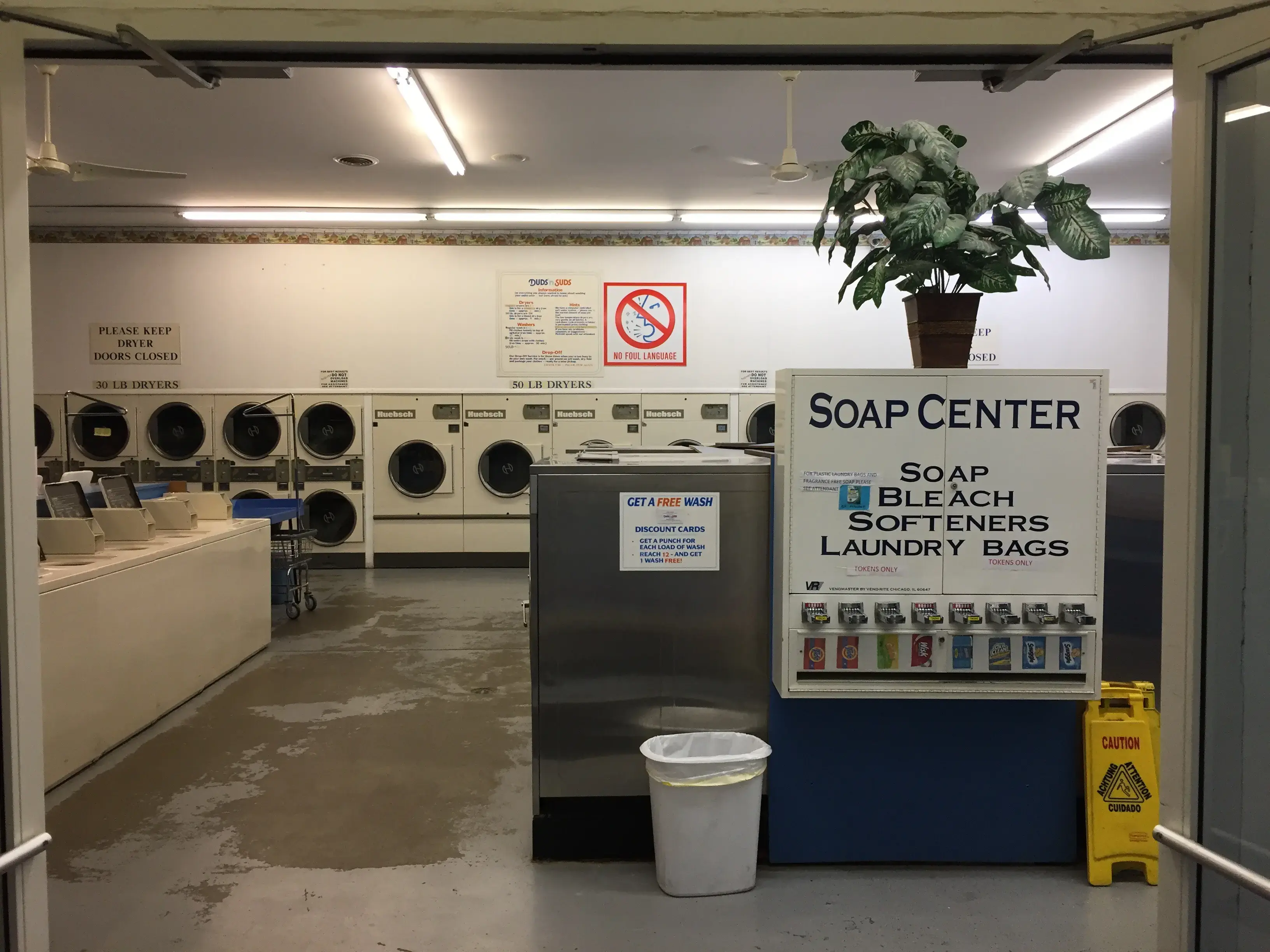 Duds 'N Suds Laundry thumbnail 3