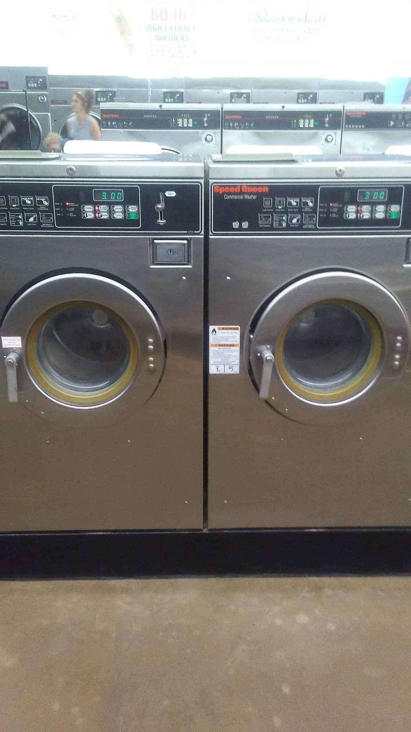 Duds N Suds Laundry thumbnail 9