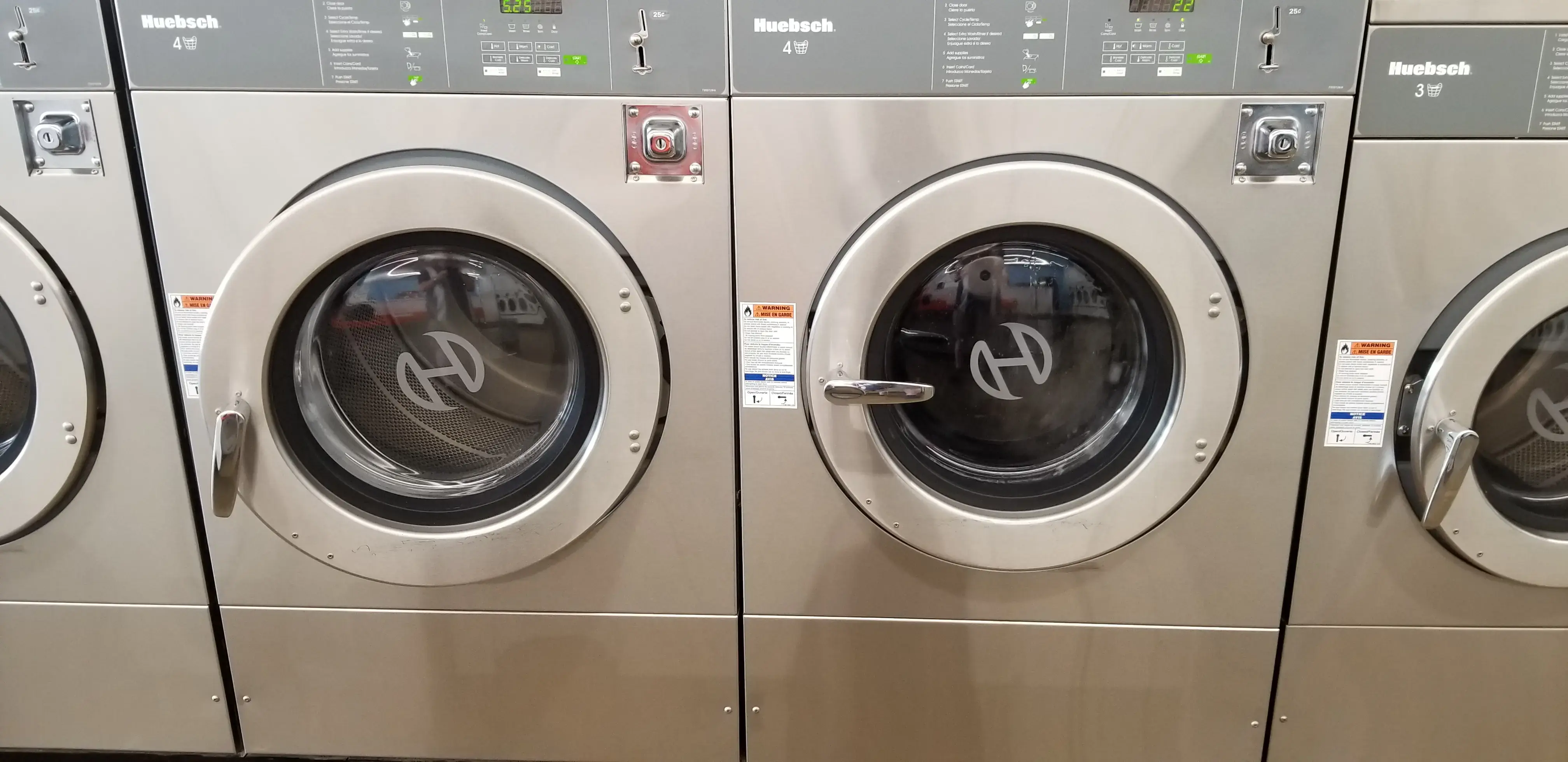 Duds N Suds Laundry thumbnail 12
