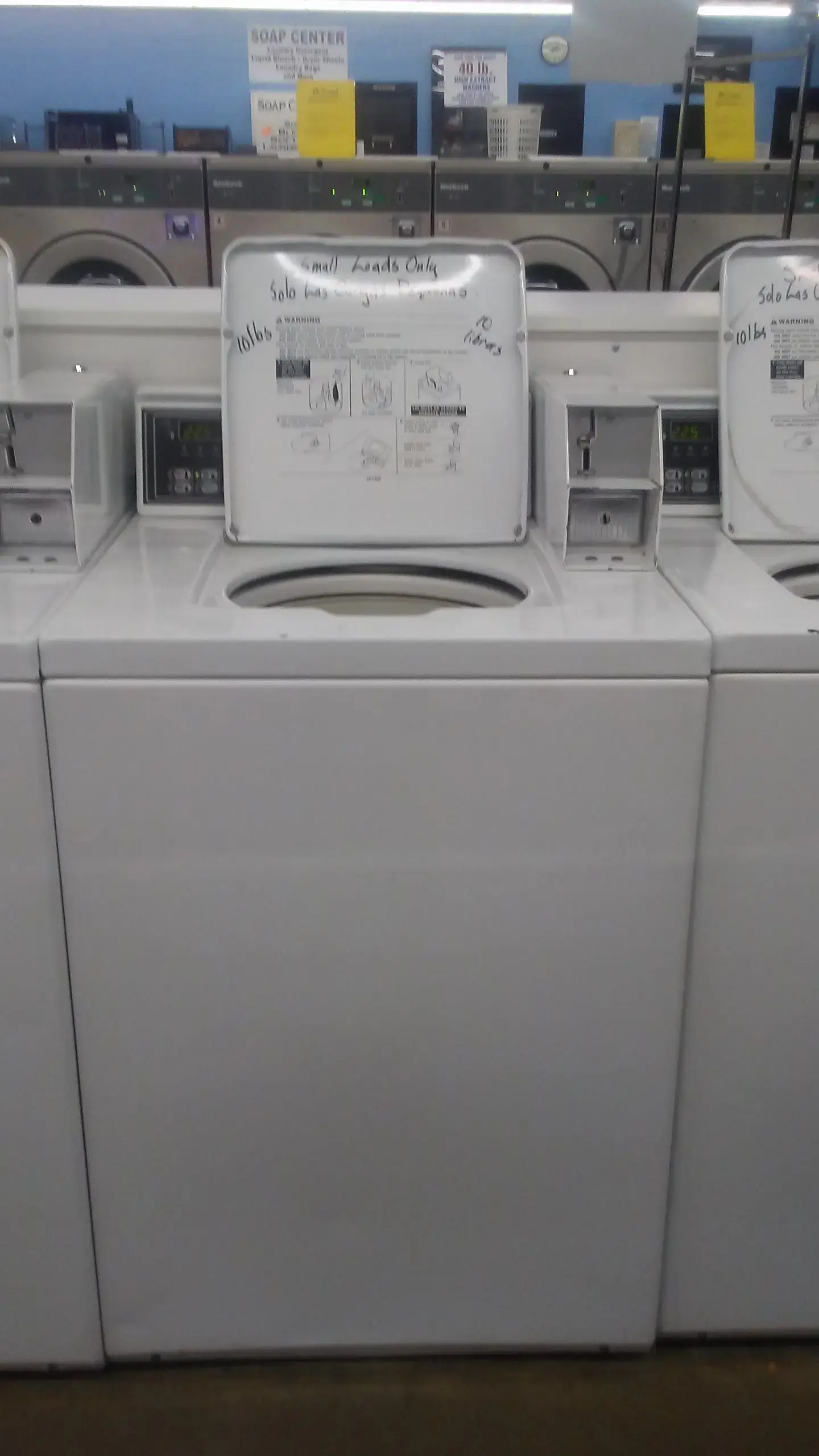 Duds N Suds Laundry thumbnail 14