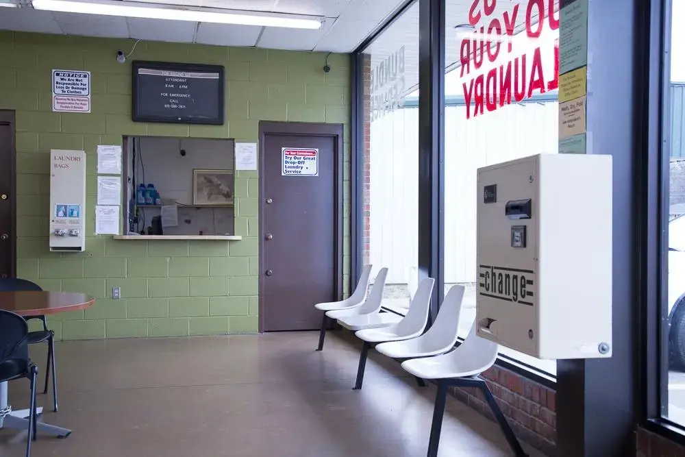 Duds N Suds Laundry - Image 8