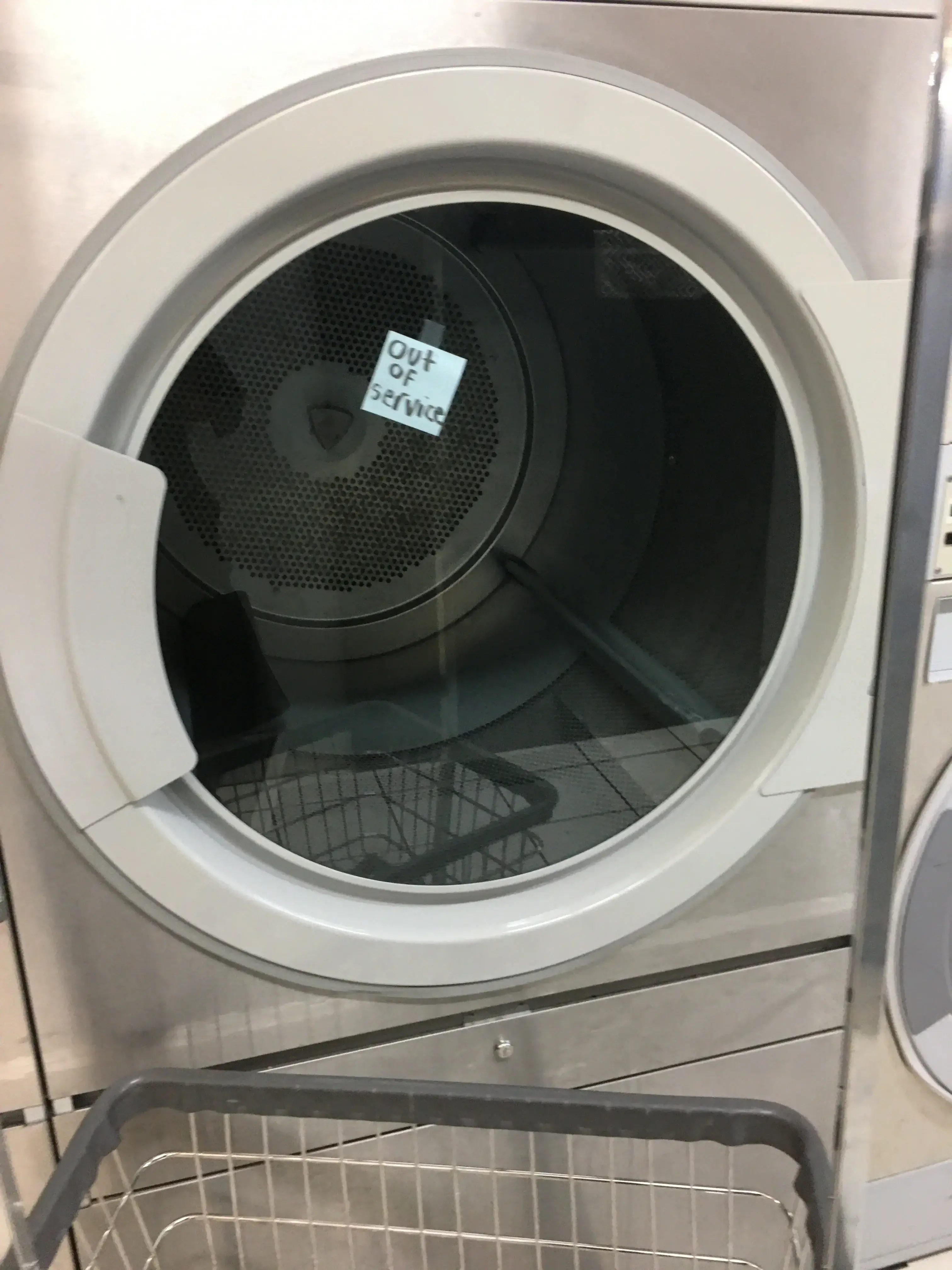 Dumfries Card Laundromat thumbnail 8