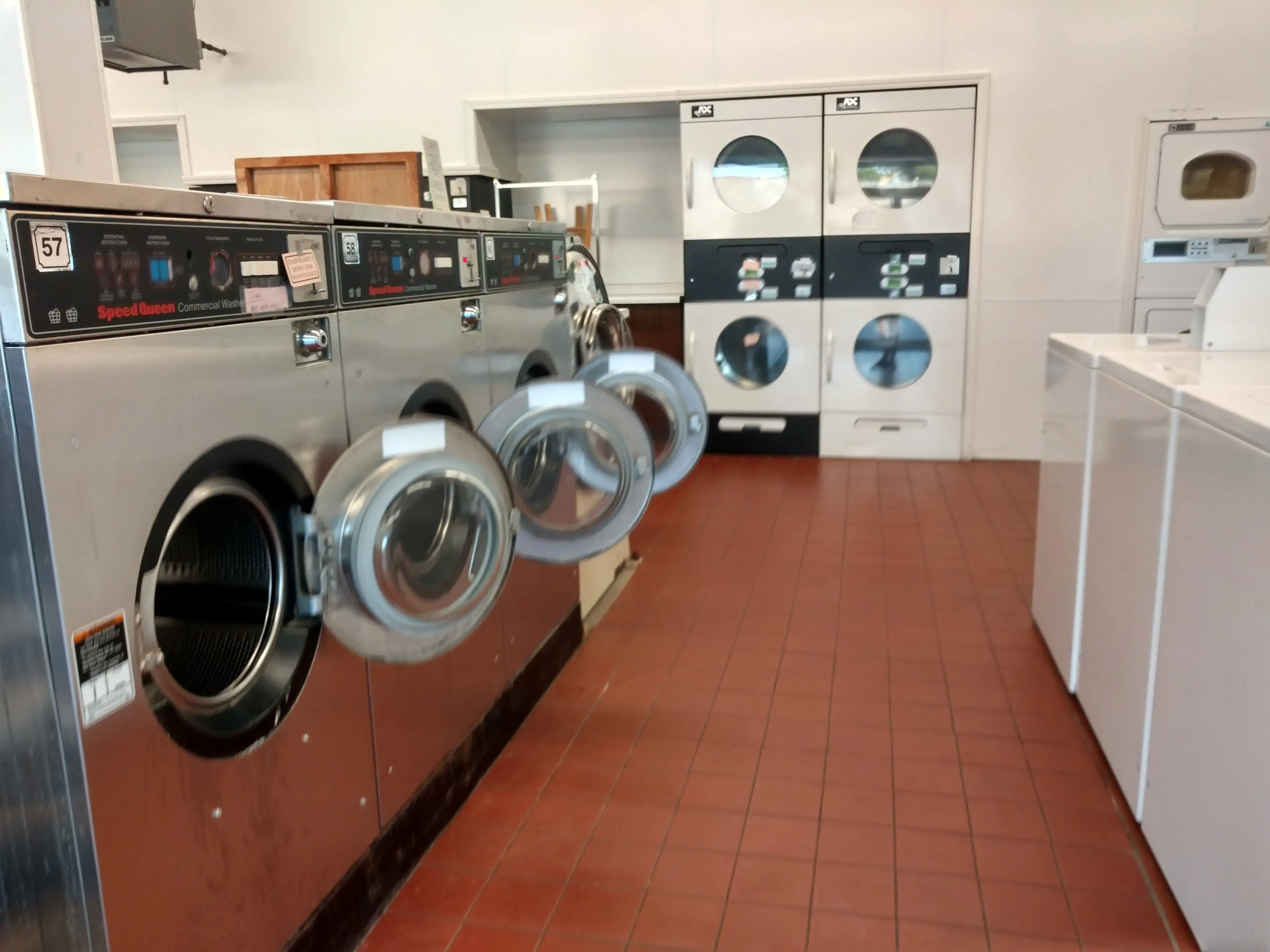 Duneland Laundry thumbnail 3