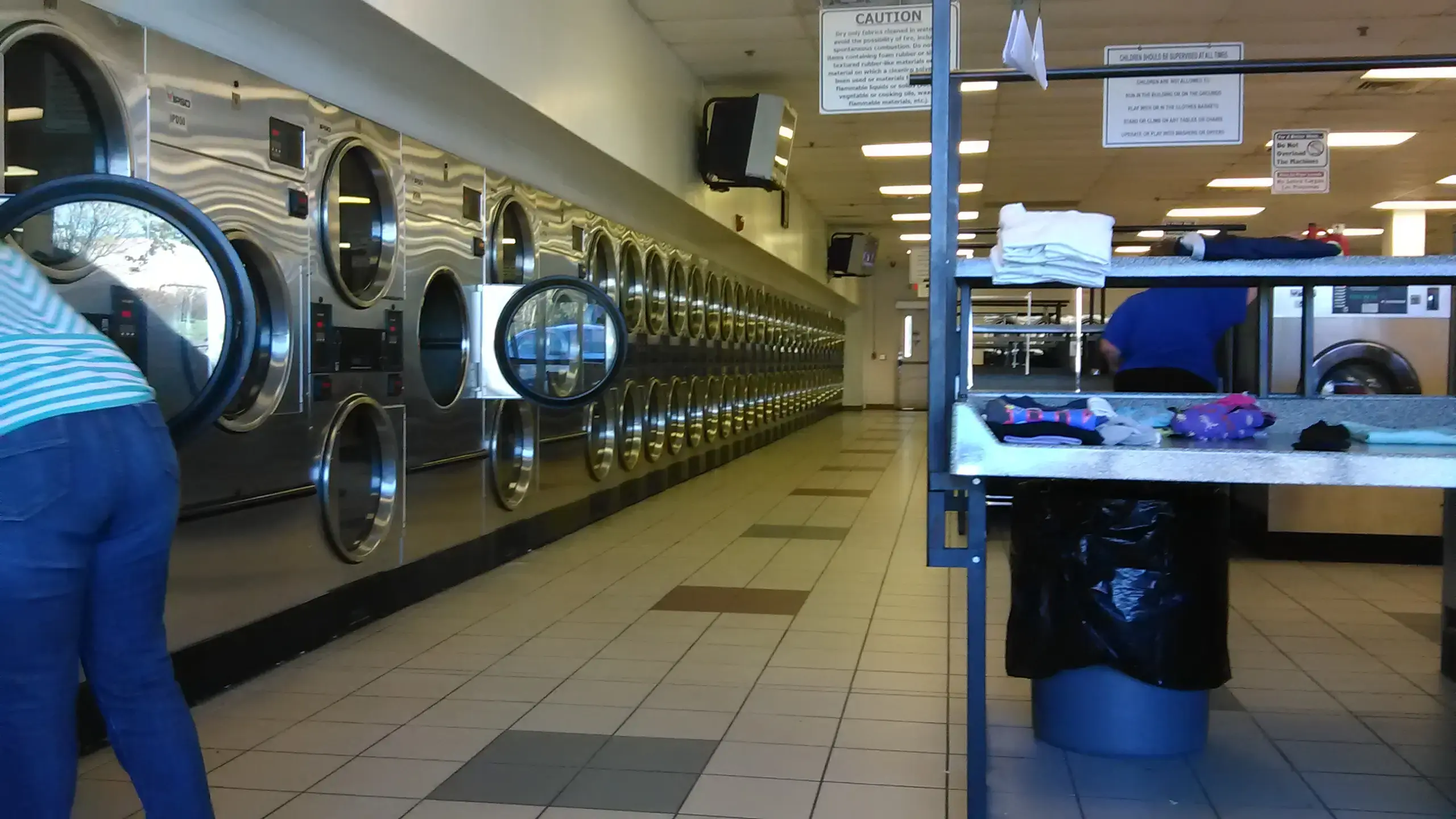 Durham Cleaners & Laundromat thumbnail 7