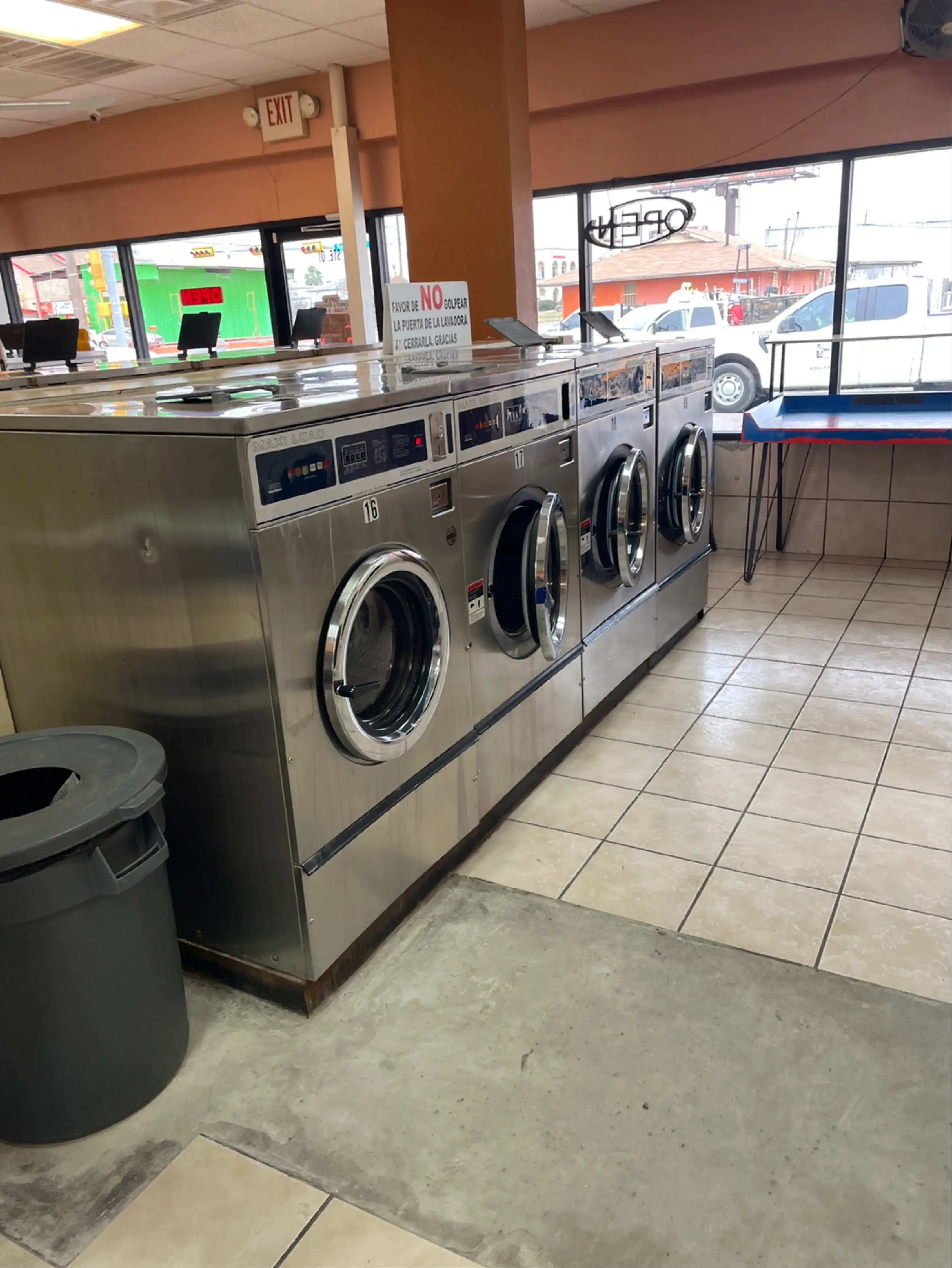 Dusty’s Laundromat - Image 6