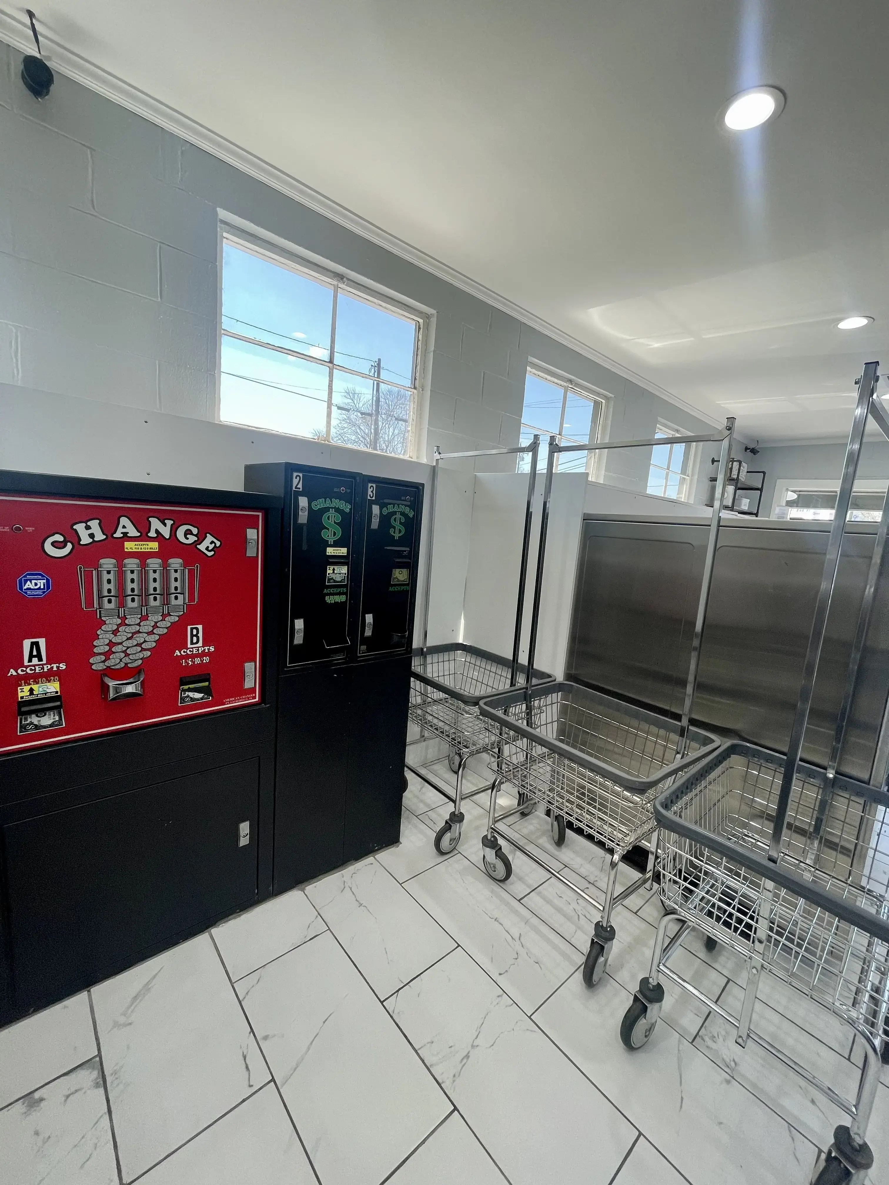Dutch Maid Coin-O-Matic Laundry thumbnail 9