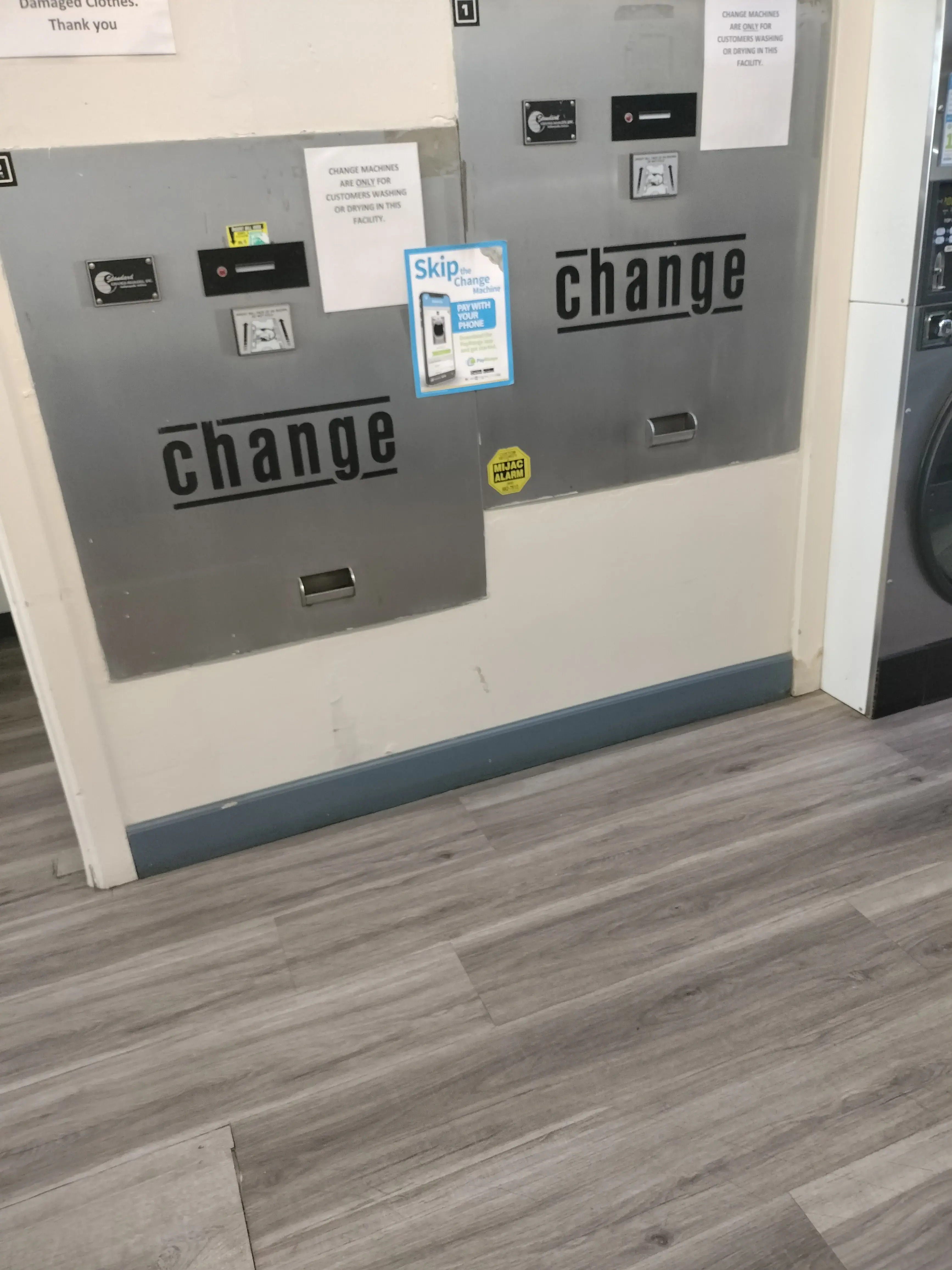 Dzlaundry - Bubbles Coin Laundry thumbnail 19