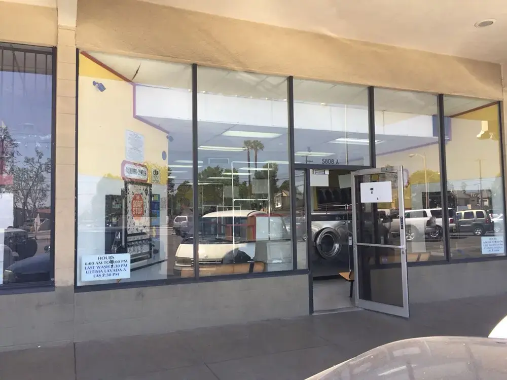 DZLaundry - Coin Laundry - Image 4