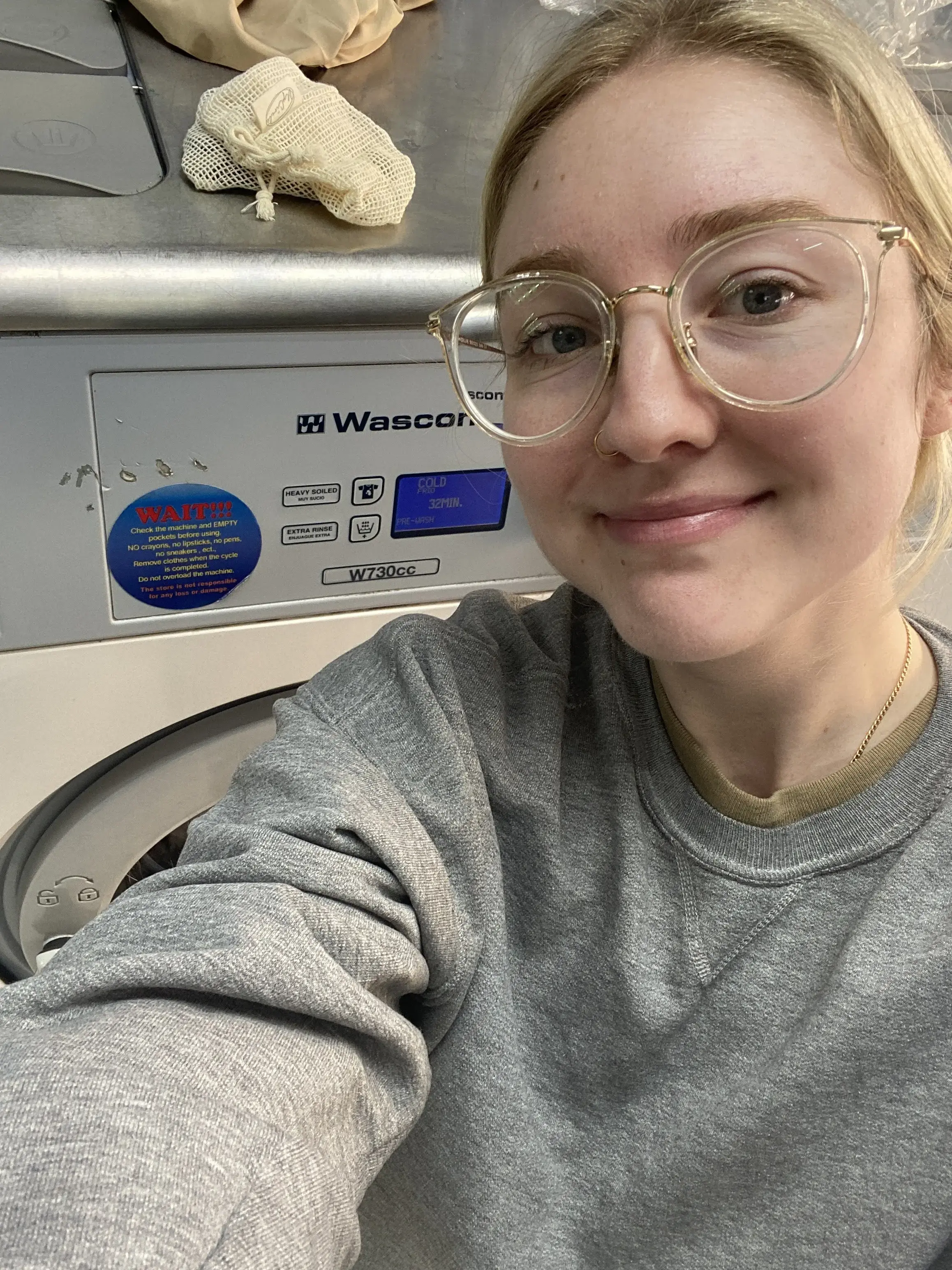 DZLE LAUNDROMAT - Image 2