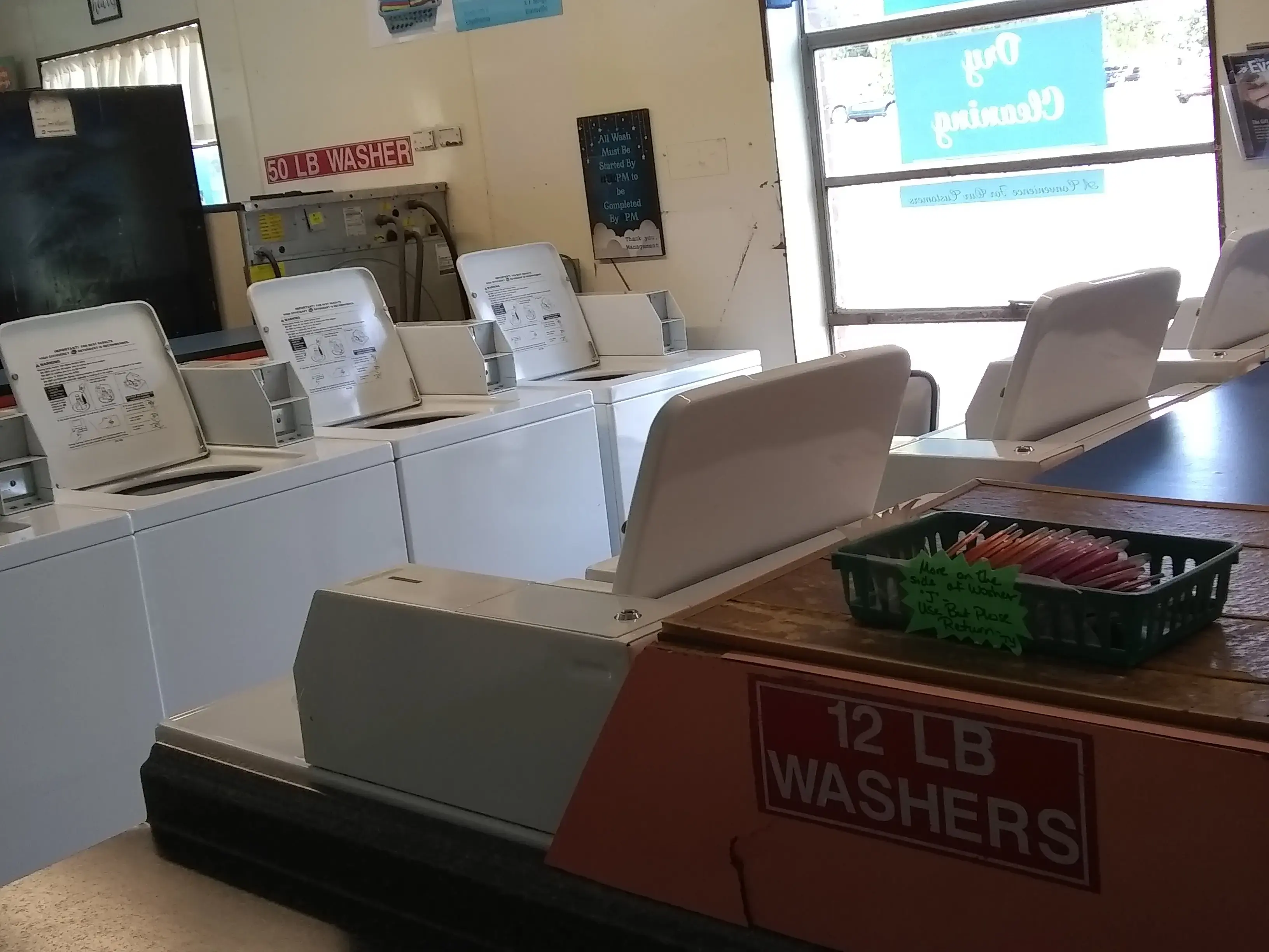 E & F Norge Laundry thumbnail 13