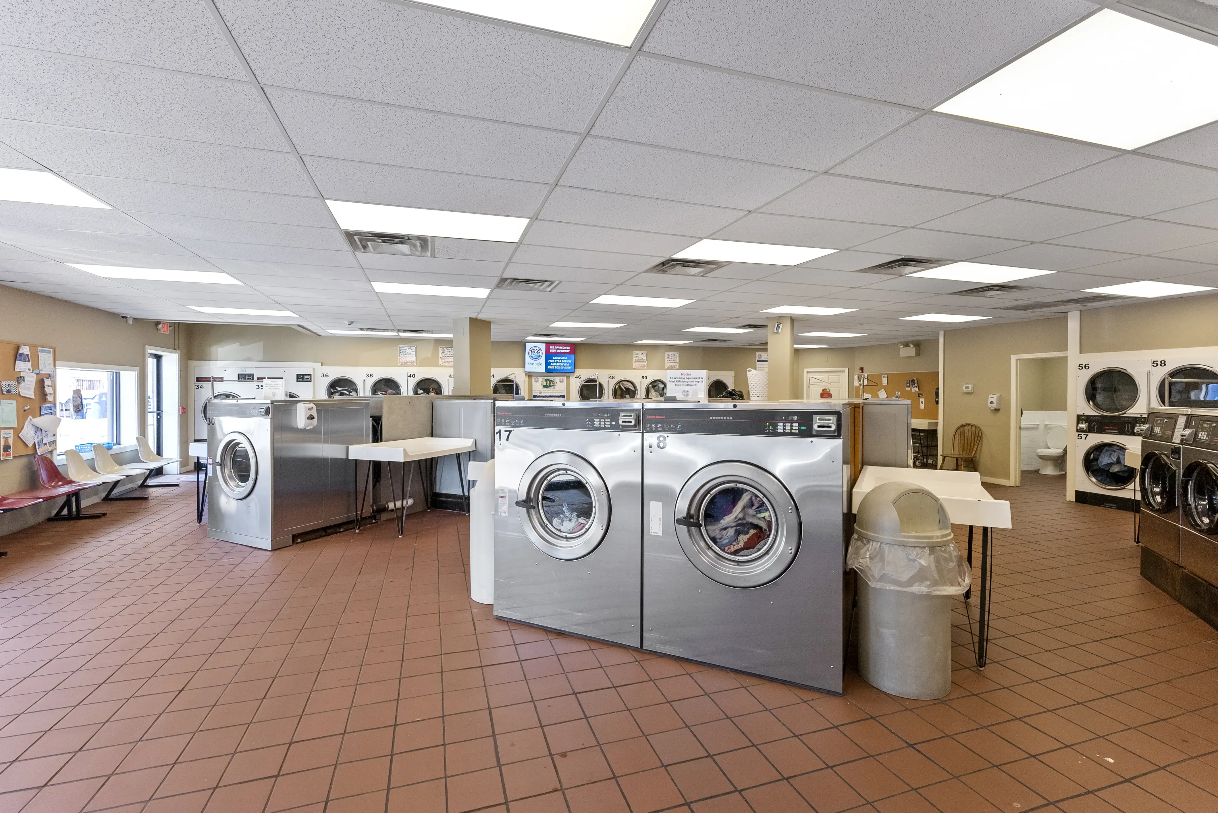 E-Z Clean Laundry Center thumbnail 1