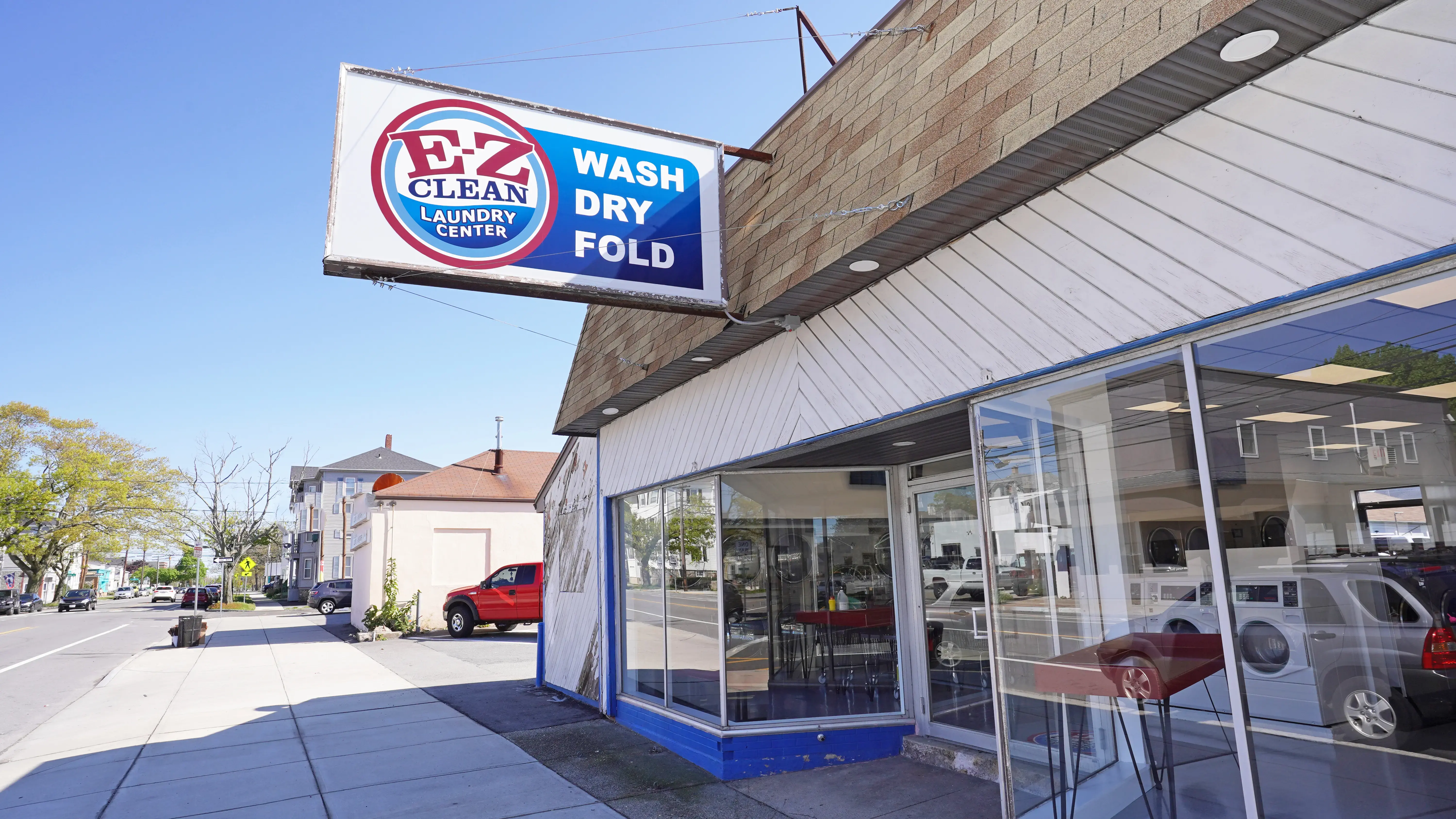 E-Z Clean Laundry Center thumbnail 4