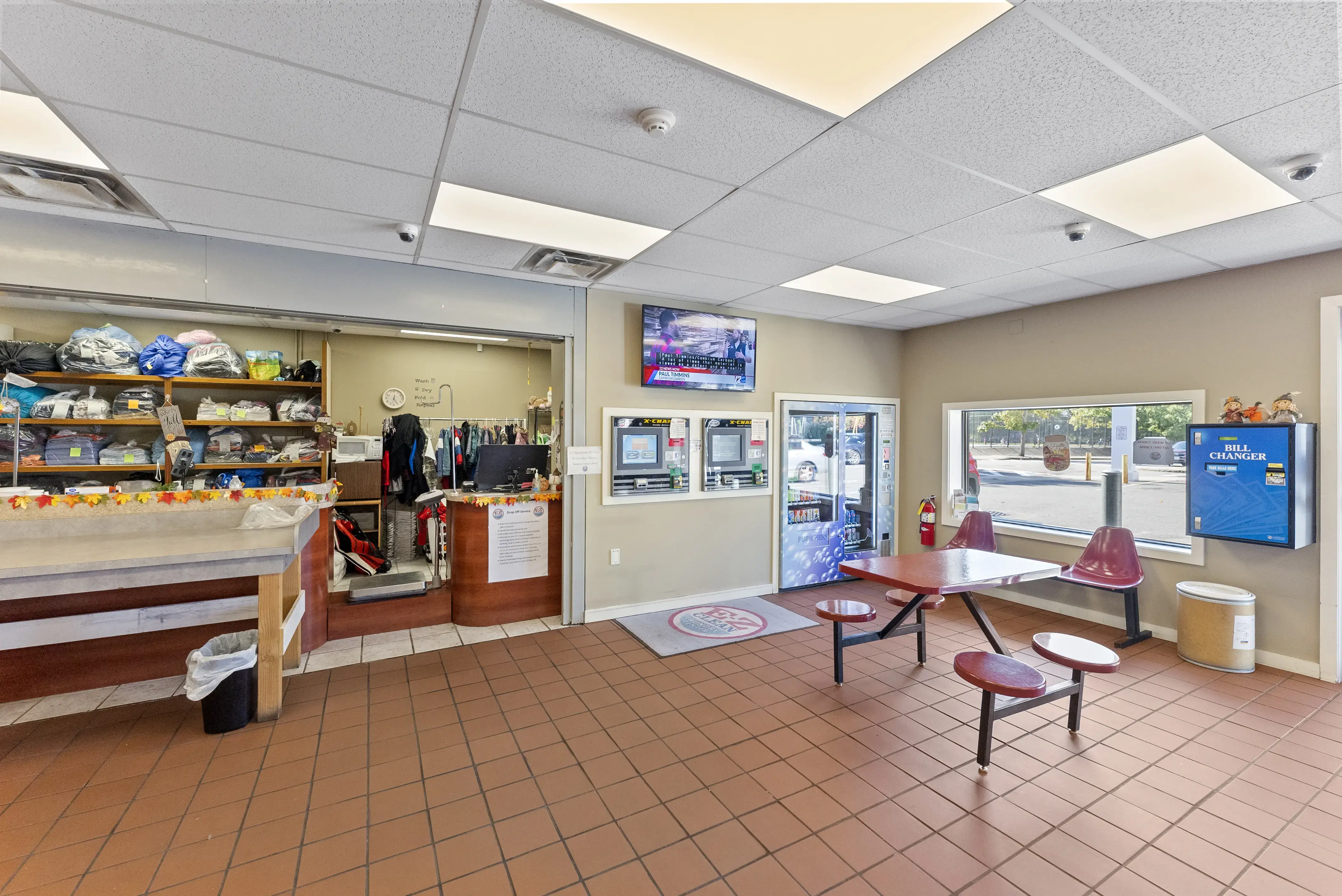 E-Z Clean Laundry Center - Image 6