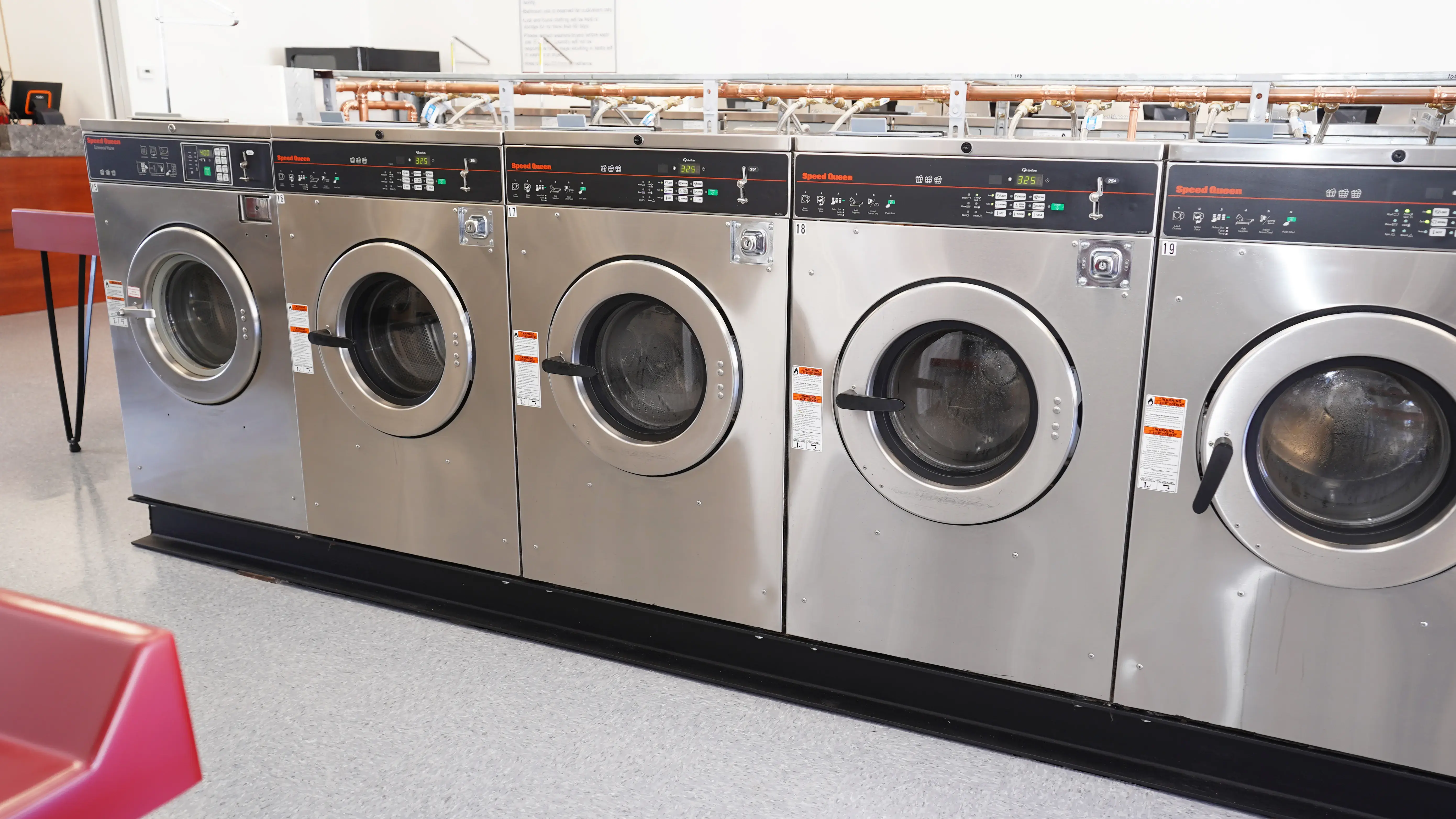 E-Z Clean Laundry Center - Image 15