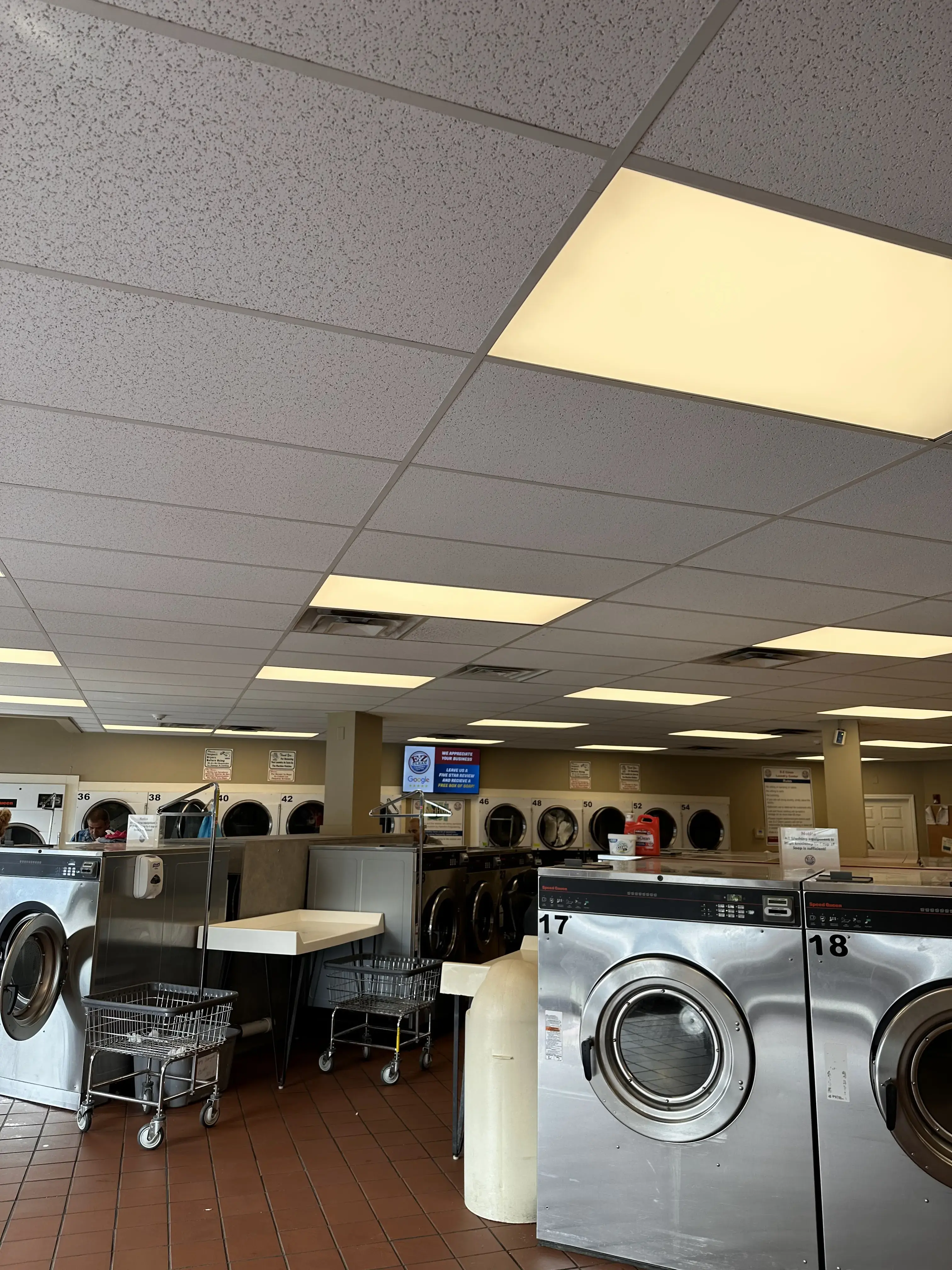 E-Z Clean Laundry Center thumbnail 20