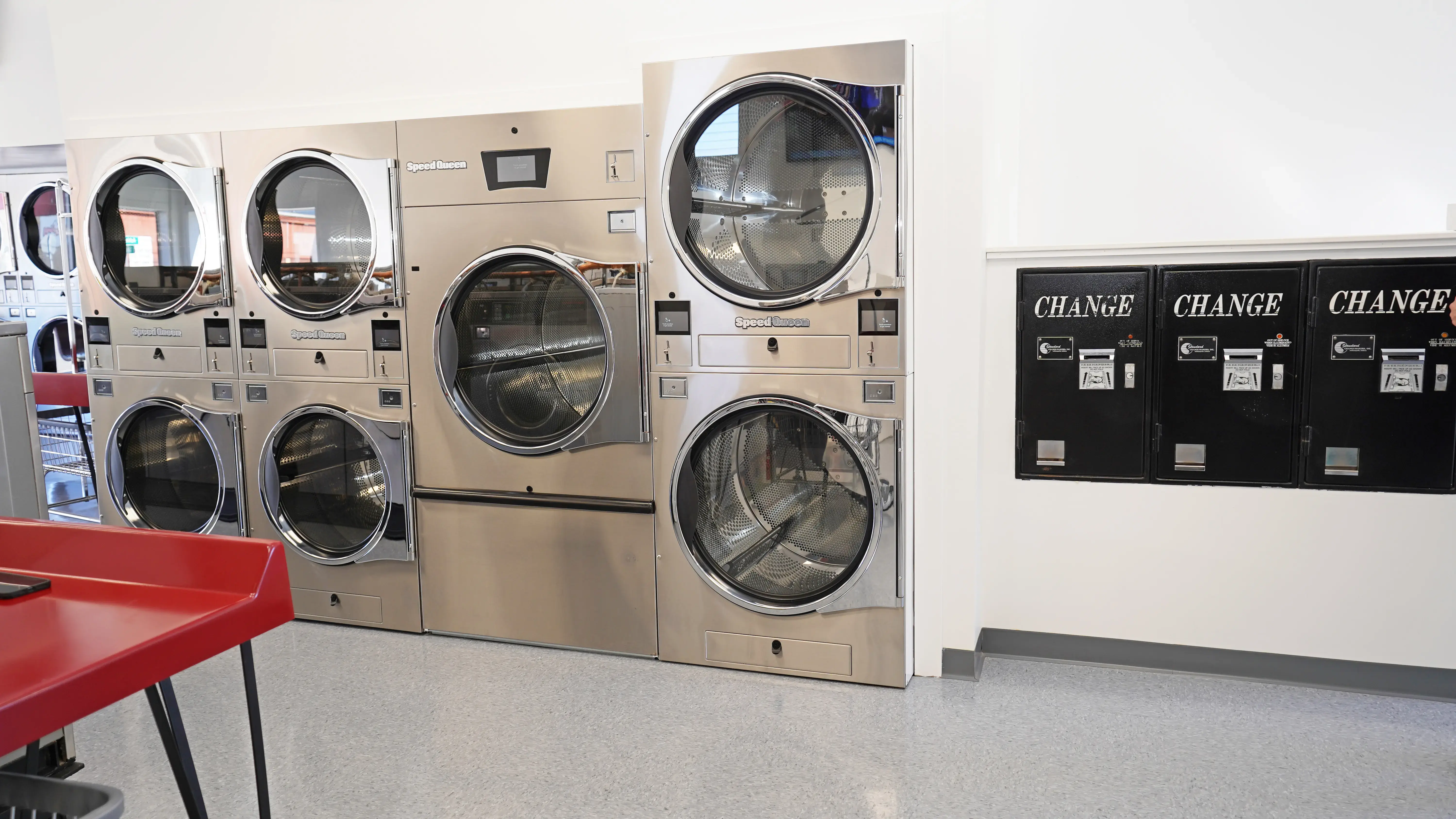 E-Z Clean Laundry Center thumbnail 16