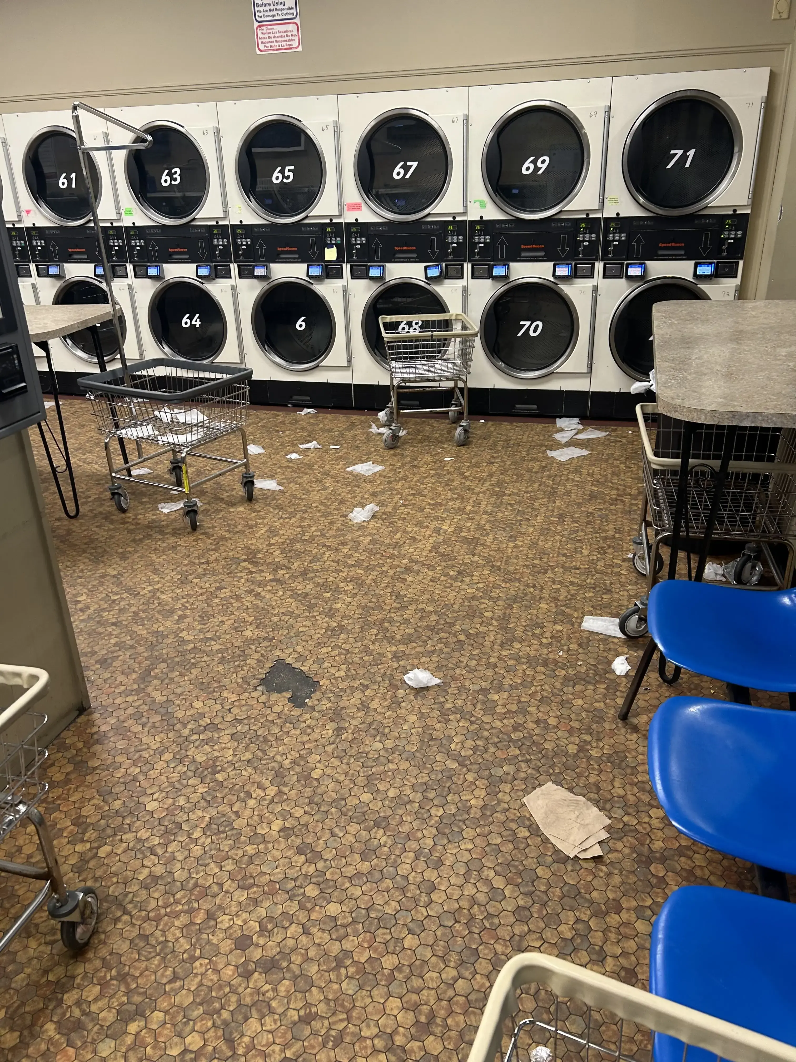 E-Z Clean Laundry Center - Image 17