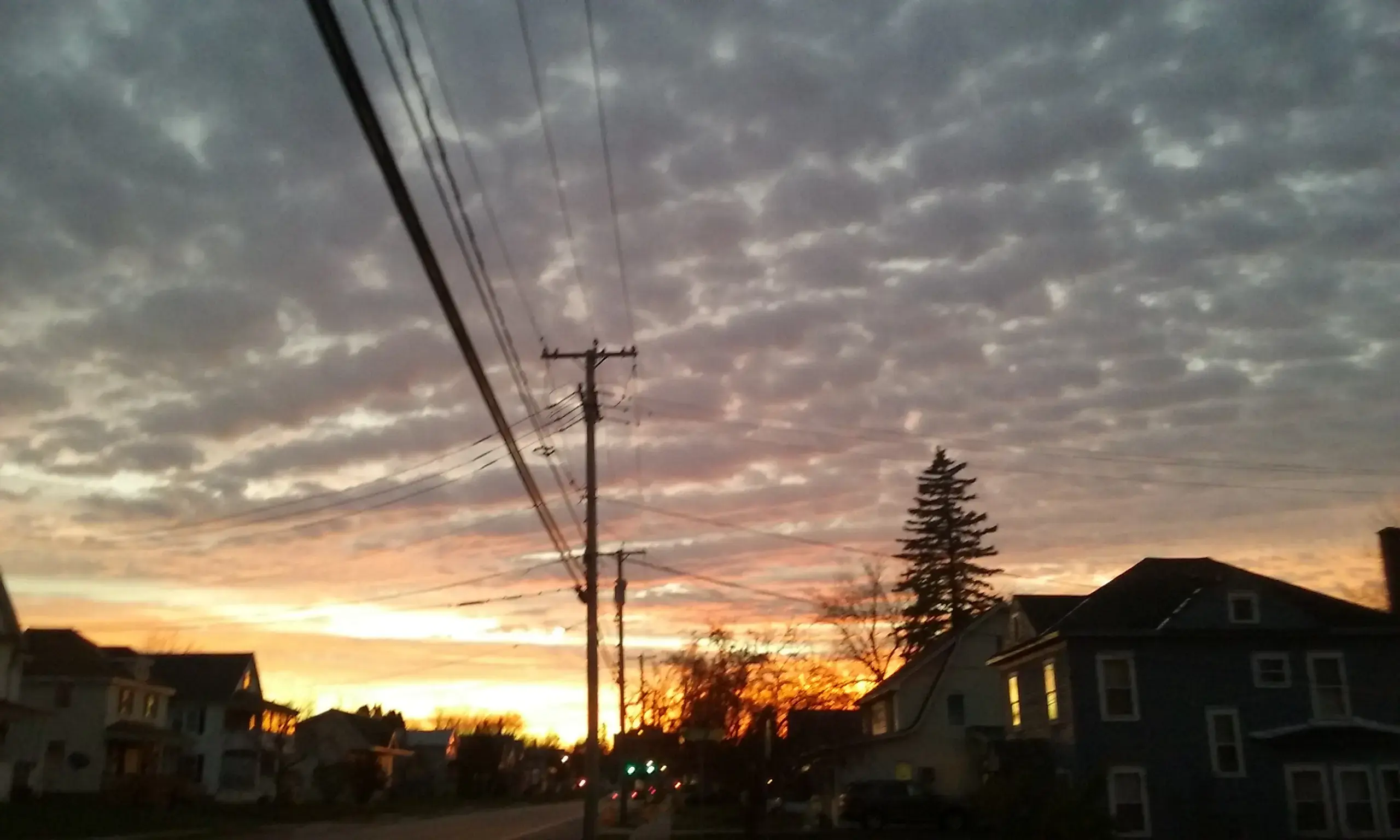 E-Z Duz-It Laundromat - Image 1