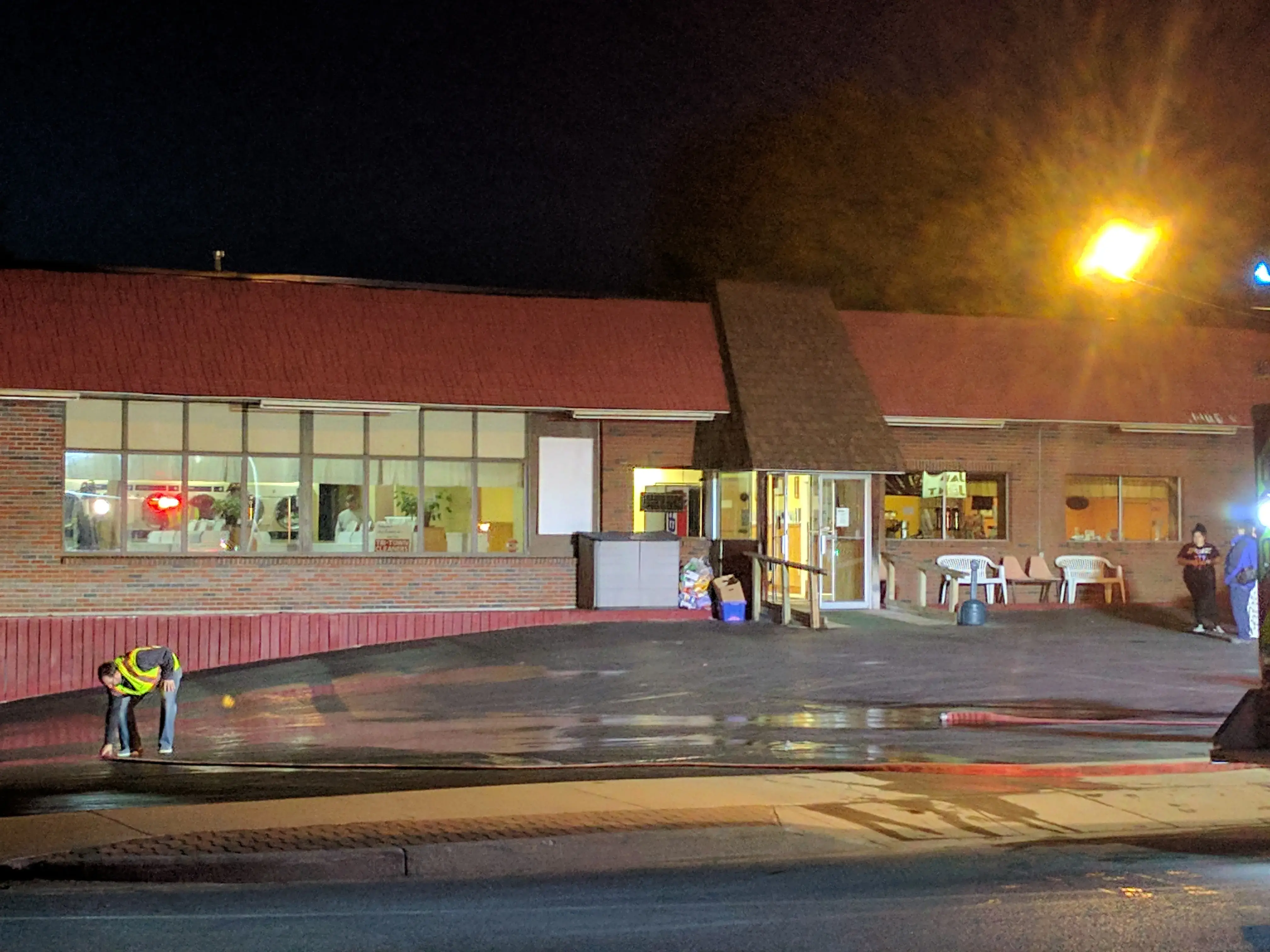 E-Z Duz-It Laundromat thumbnail 5