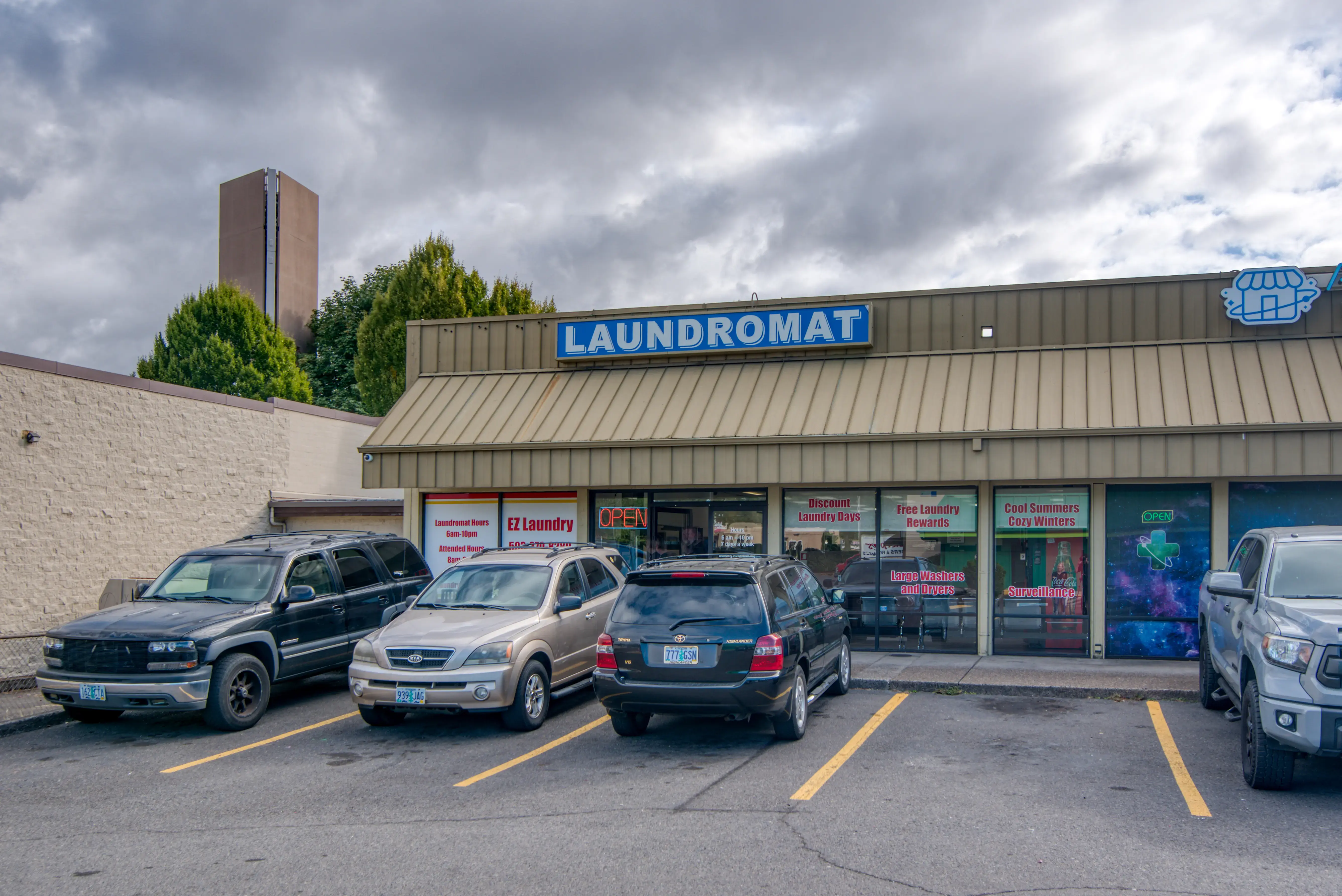 E-Z Laundry thumbnail 3