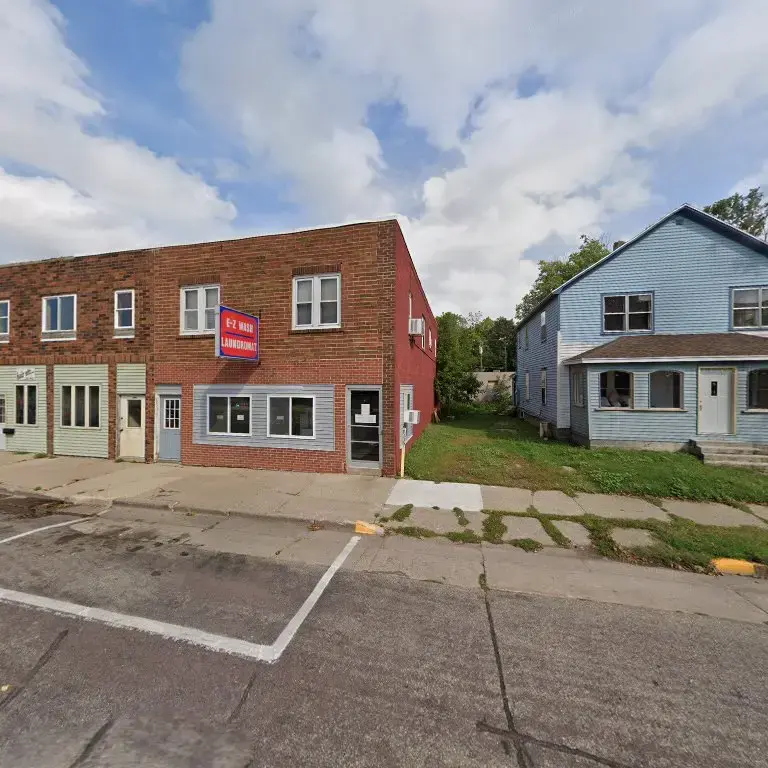 E-Z Wash Laundromat location