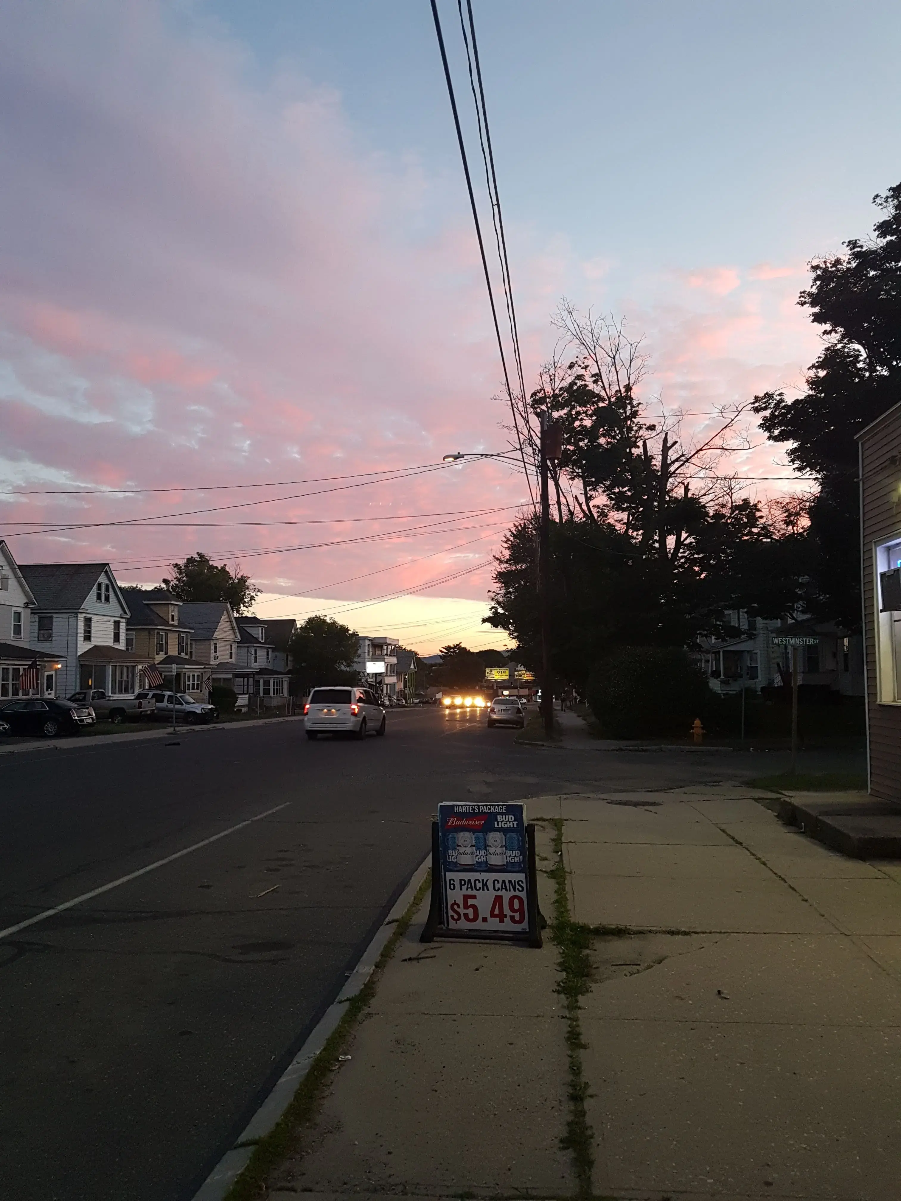 E-Z Wash Laundromat thumbnail 4