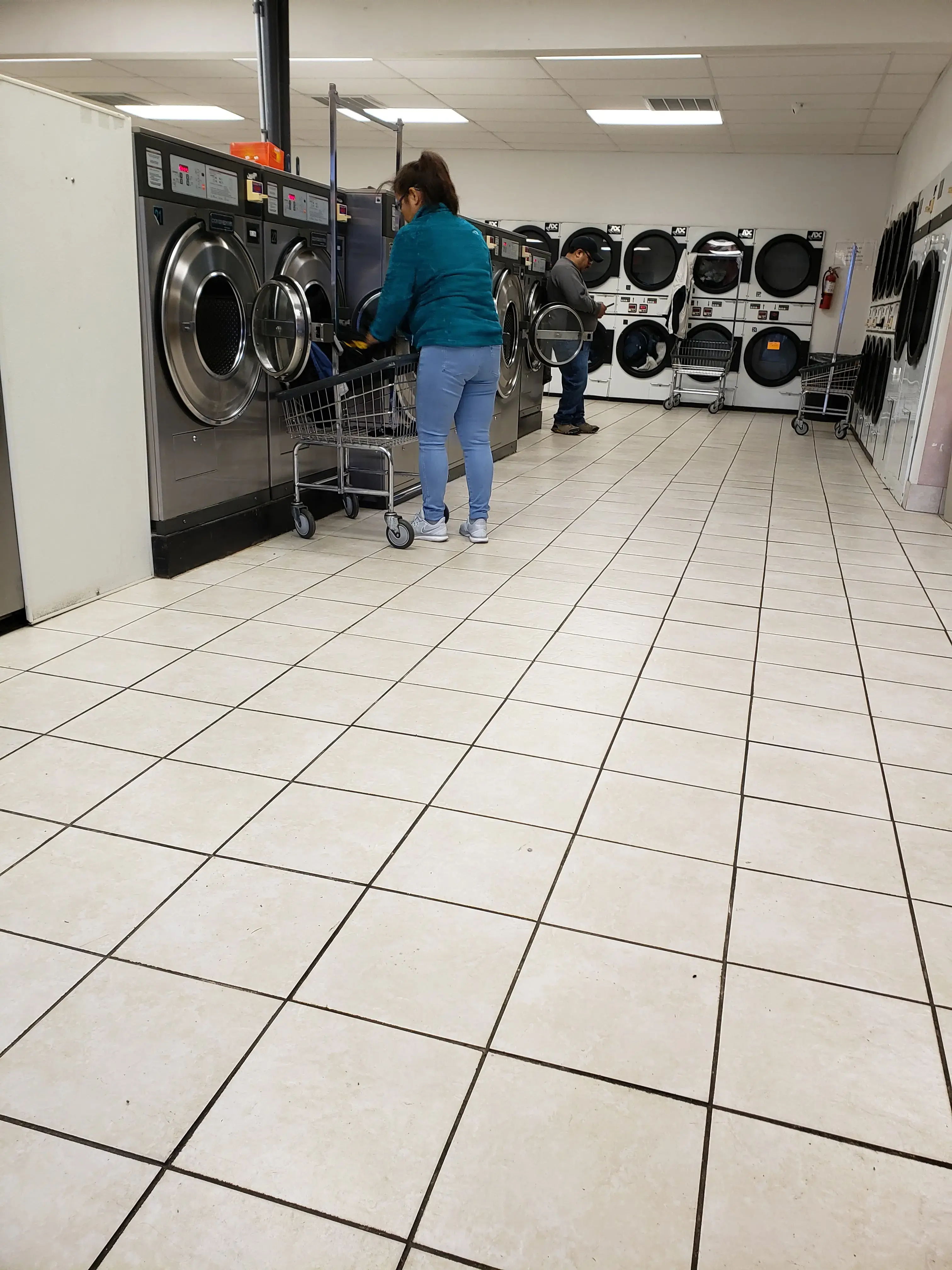 E-Z Wash Laundry thumbnail 3