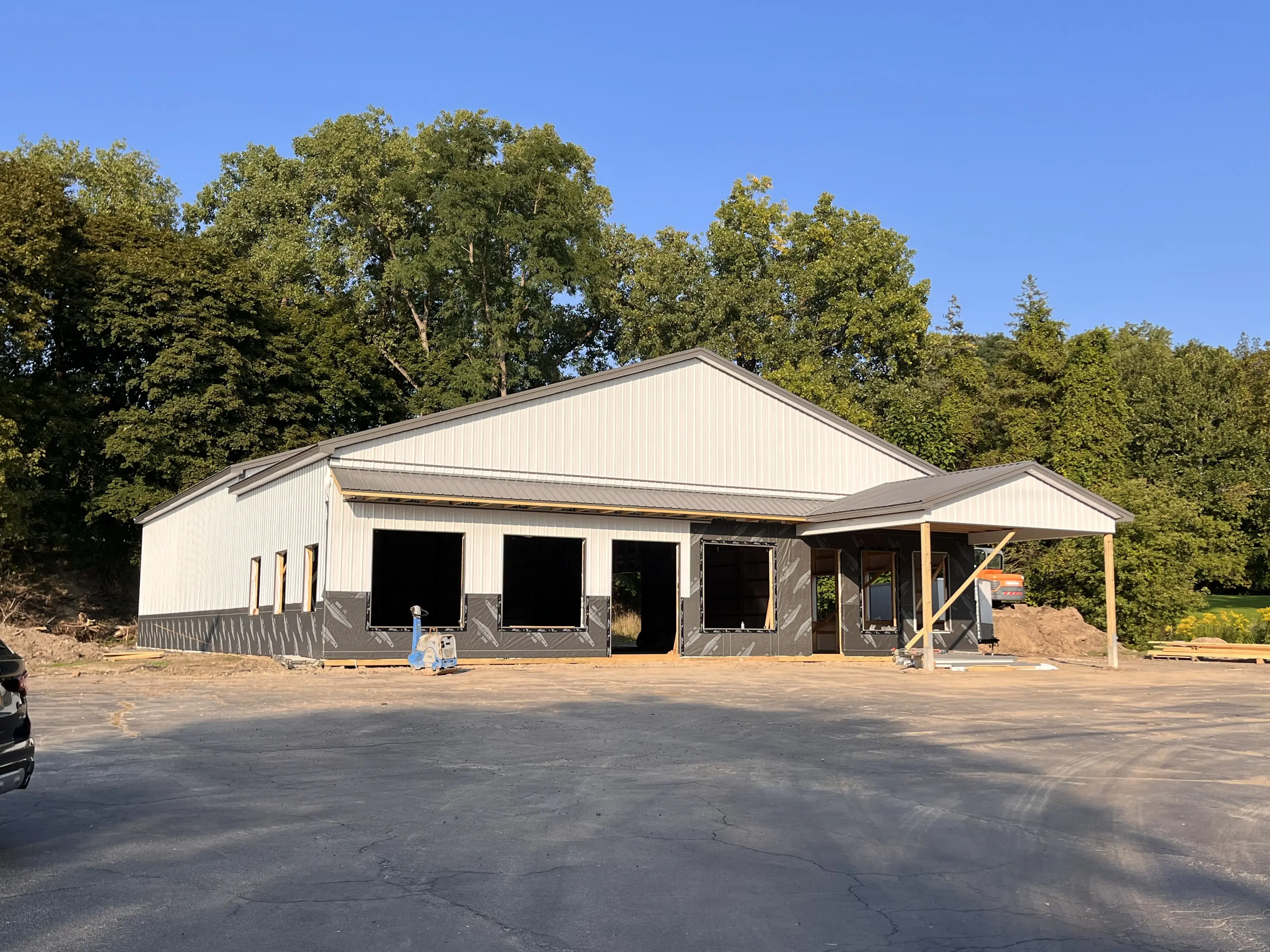 Eagle Cleaners - Image 12
