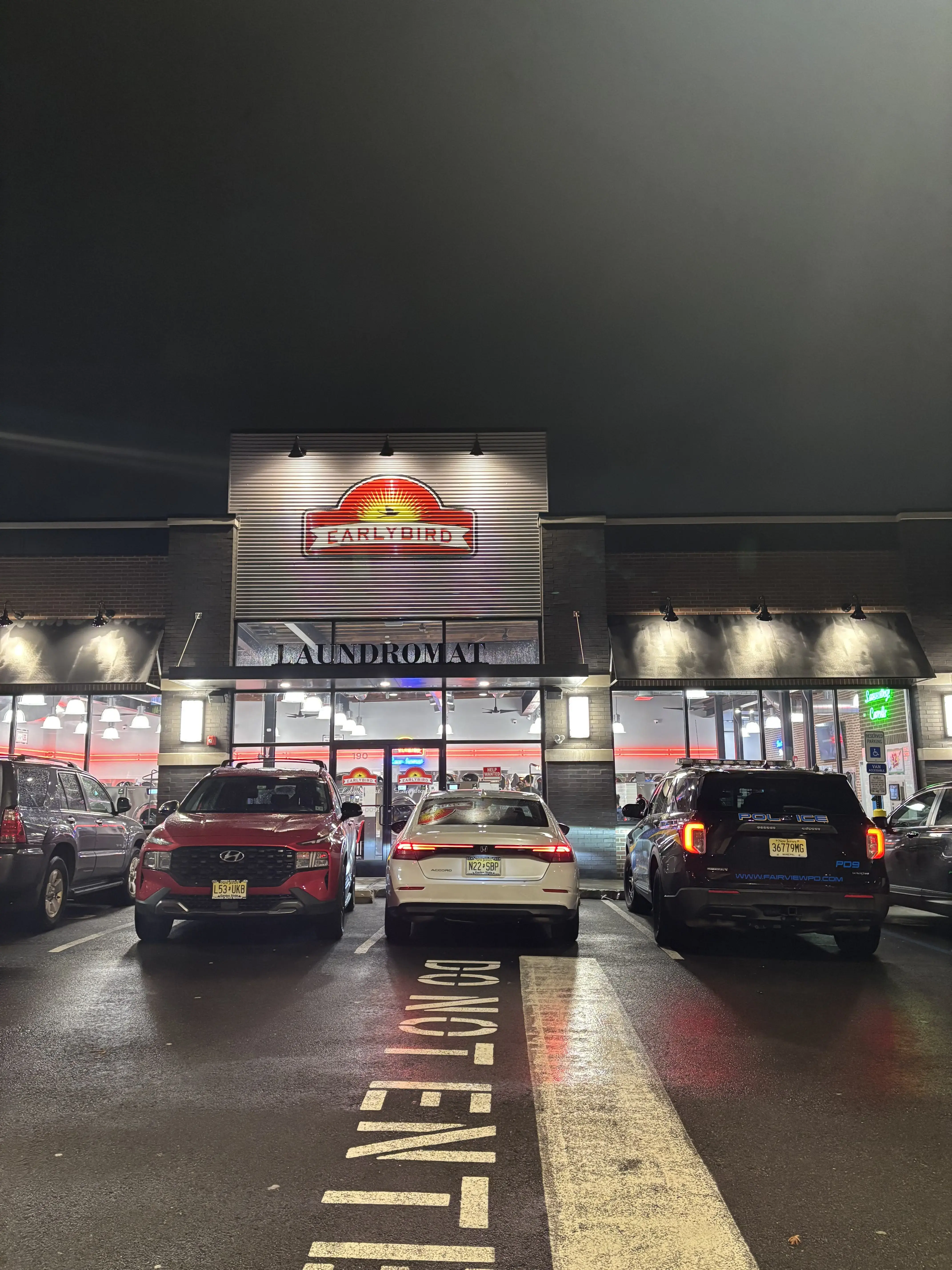 Early Bird Laundromat thumbnail 20