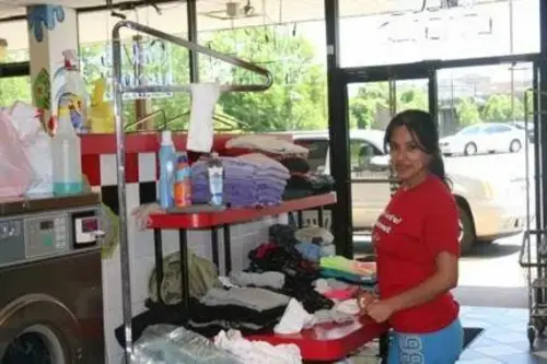 Earlybird Laundromat - Image 8