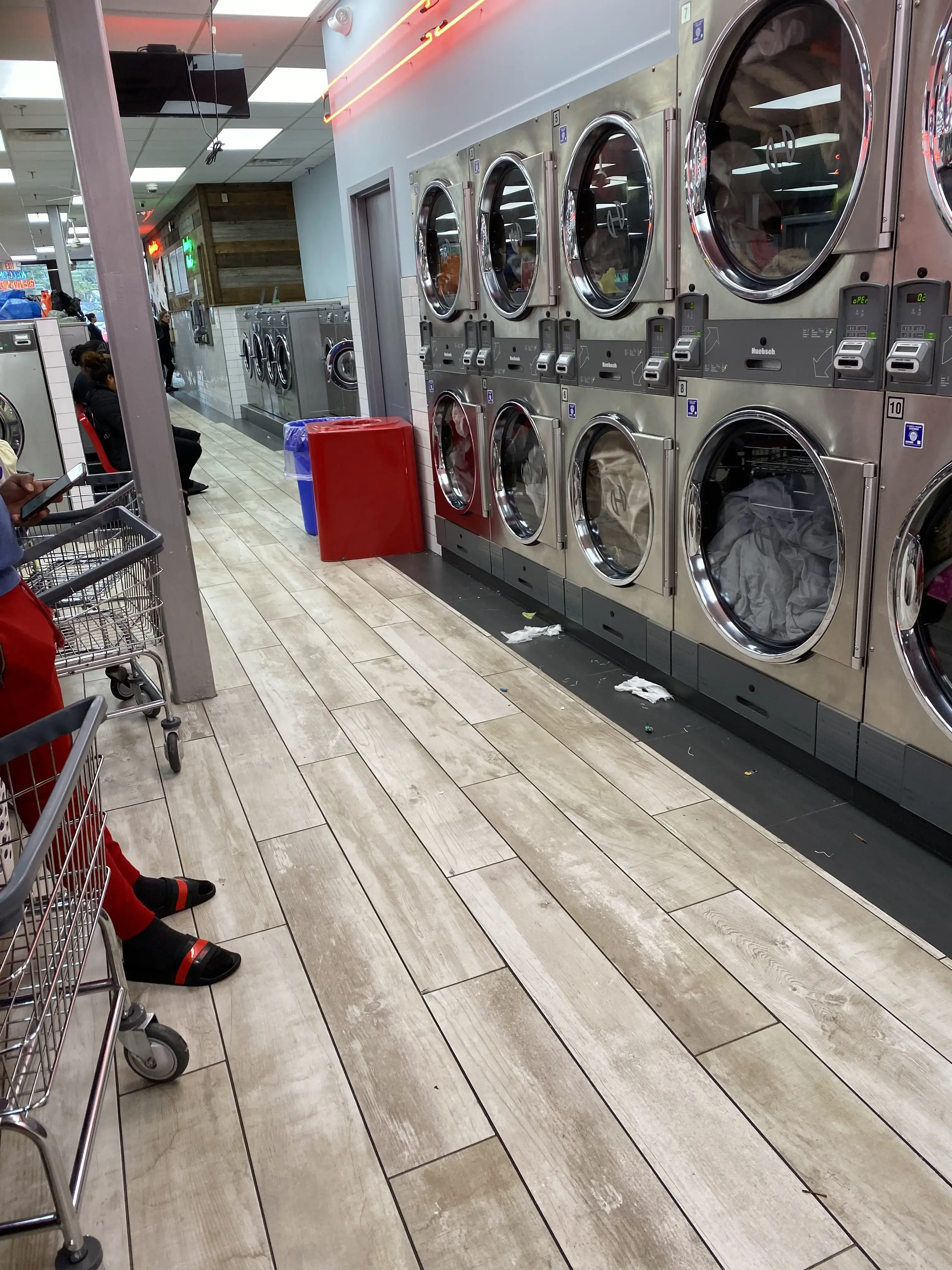 Earlybird Laundromat - Image 5