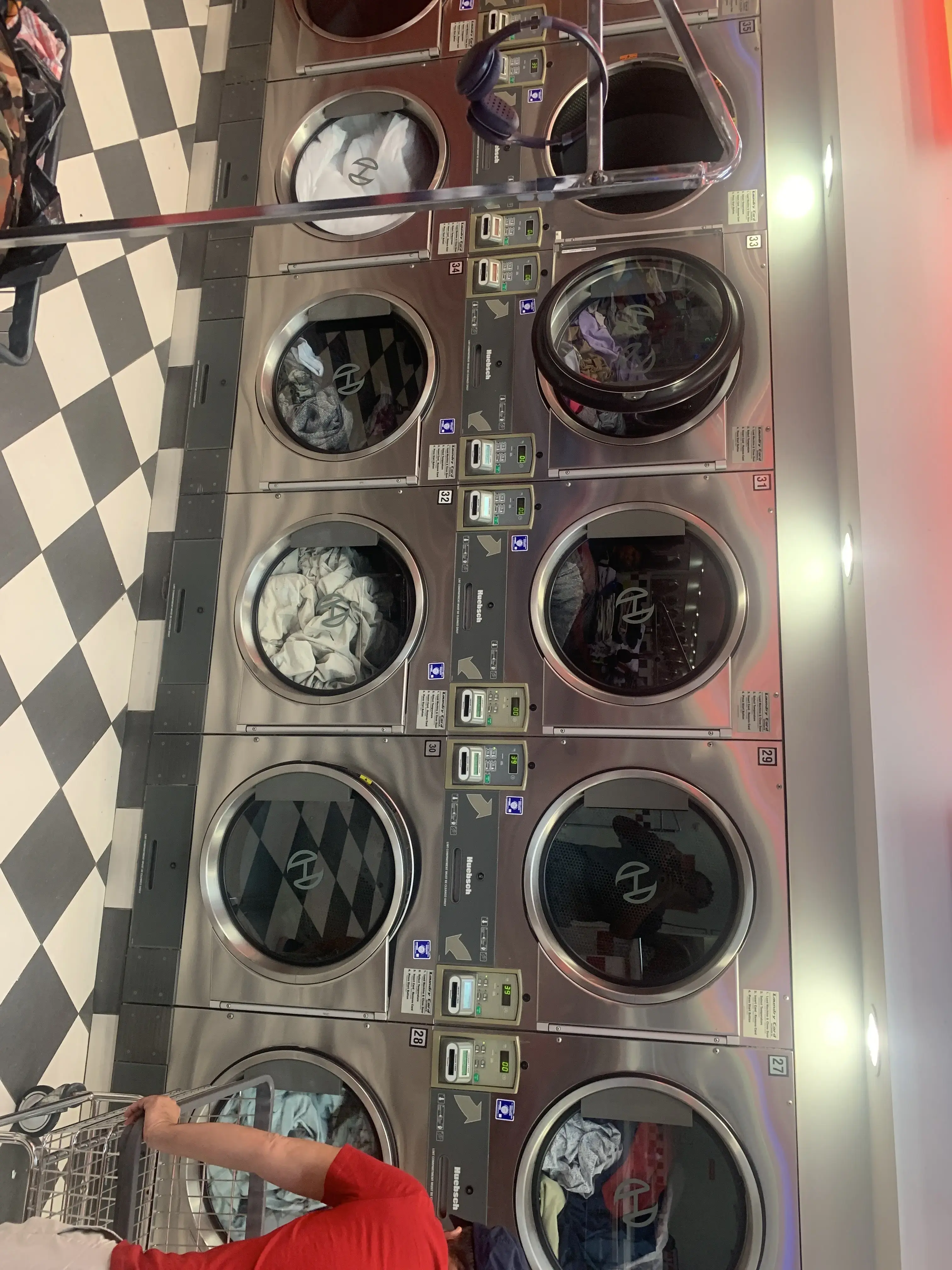 Earlybird Laundromat thumbnail 17